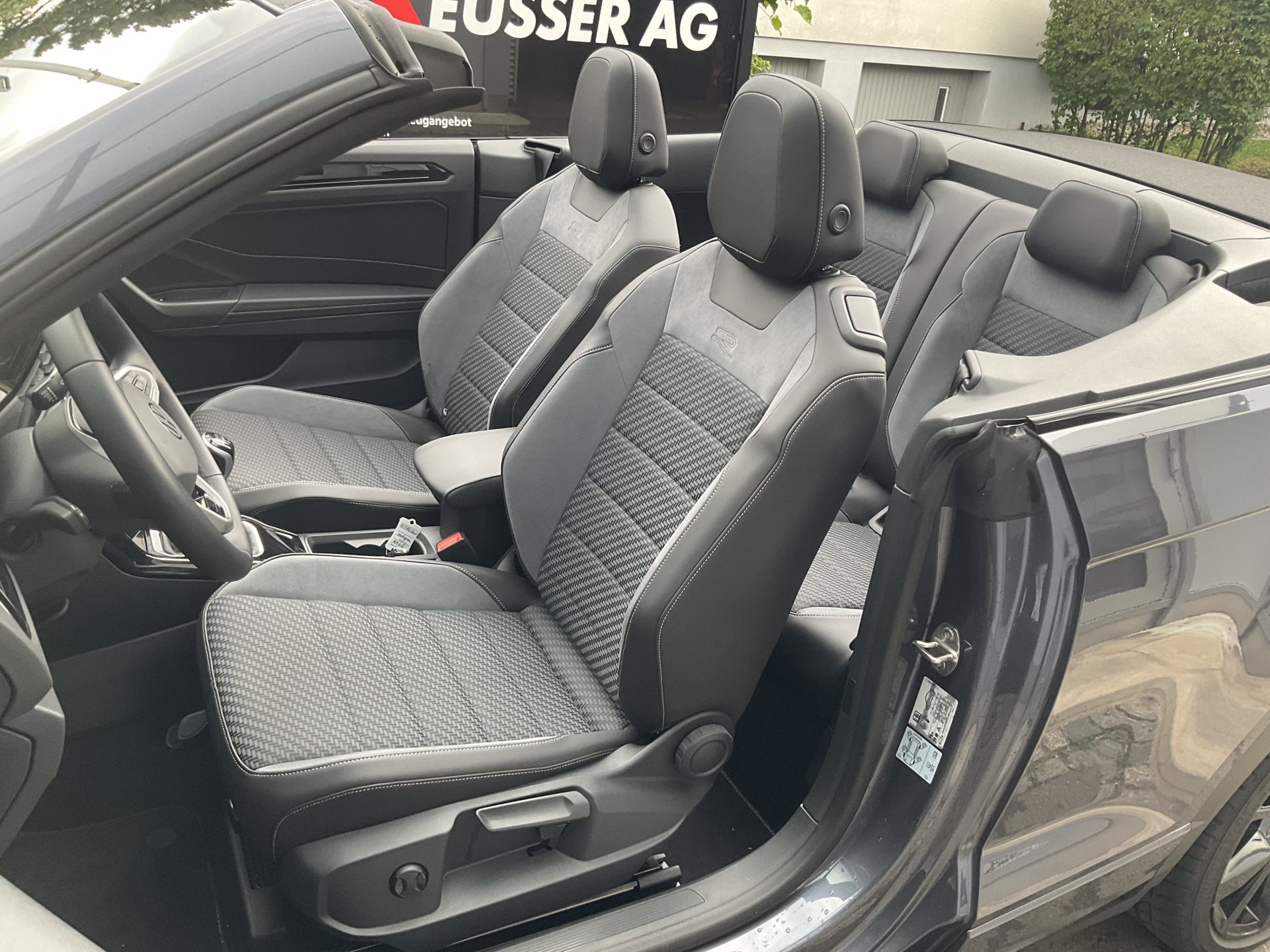 VW T-ROC R-LINE BLACK STYLE *** 5 JAHRE VW WERKSGANTIE ***-image-7