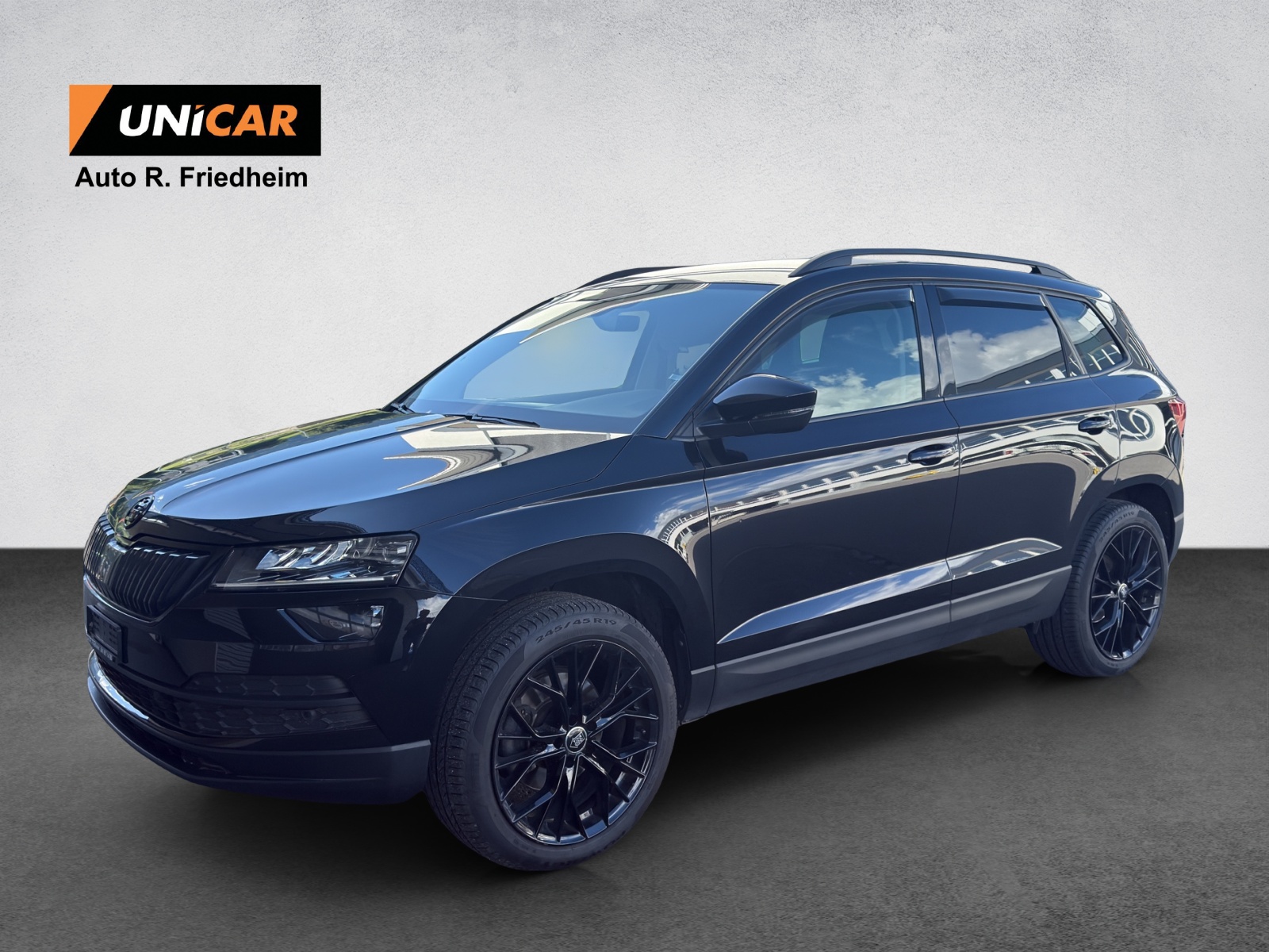 SKODA Karoq 2.0 TDI CR Ambition 4x4 DSG-showroom-element-2