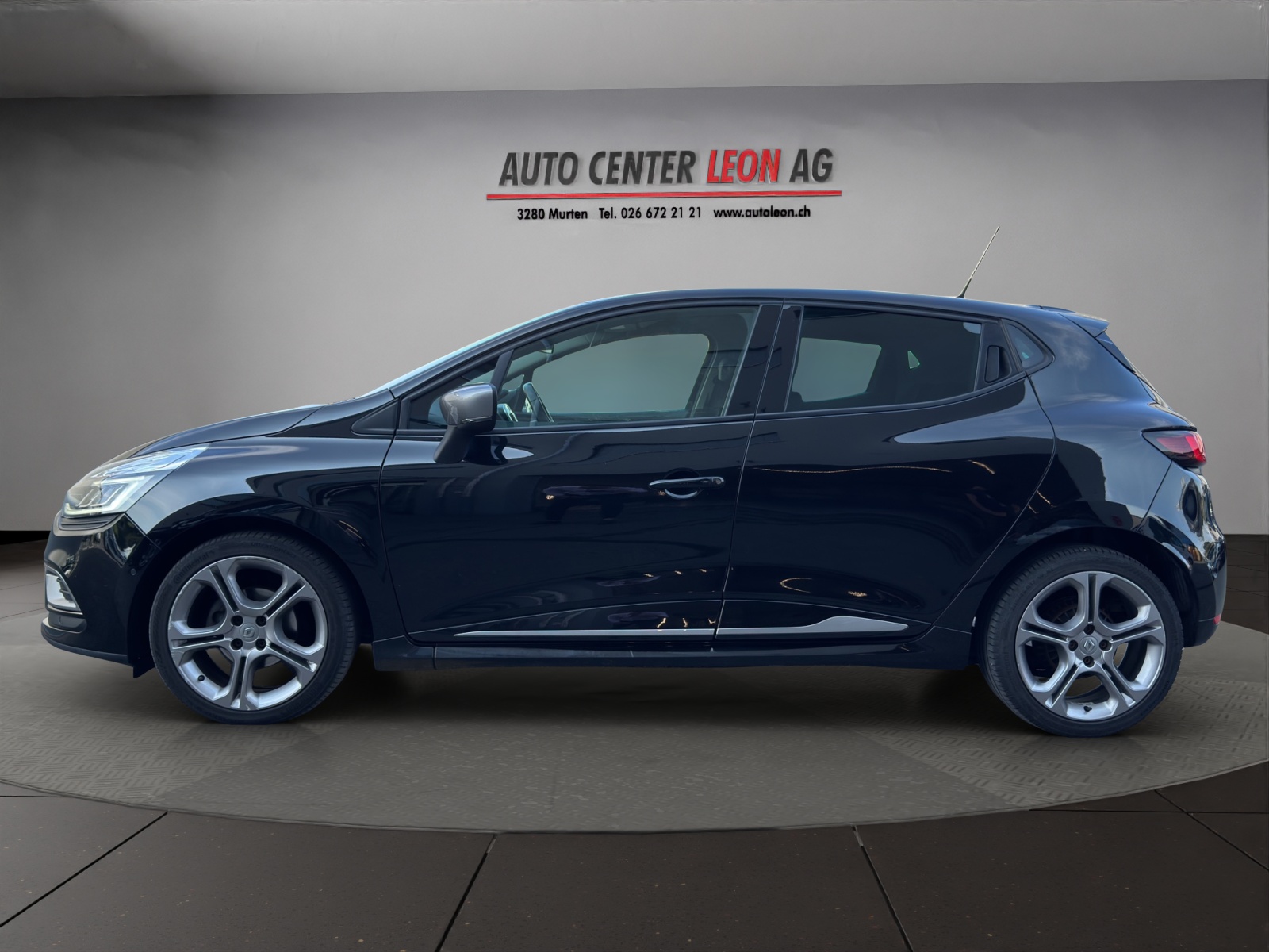 RENAULT Clio 1.2 16V T GT Line-showroom-element-2