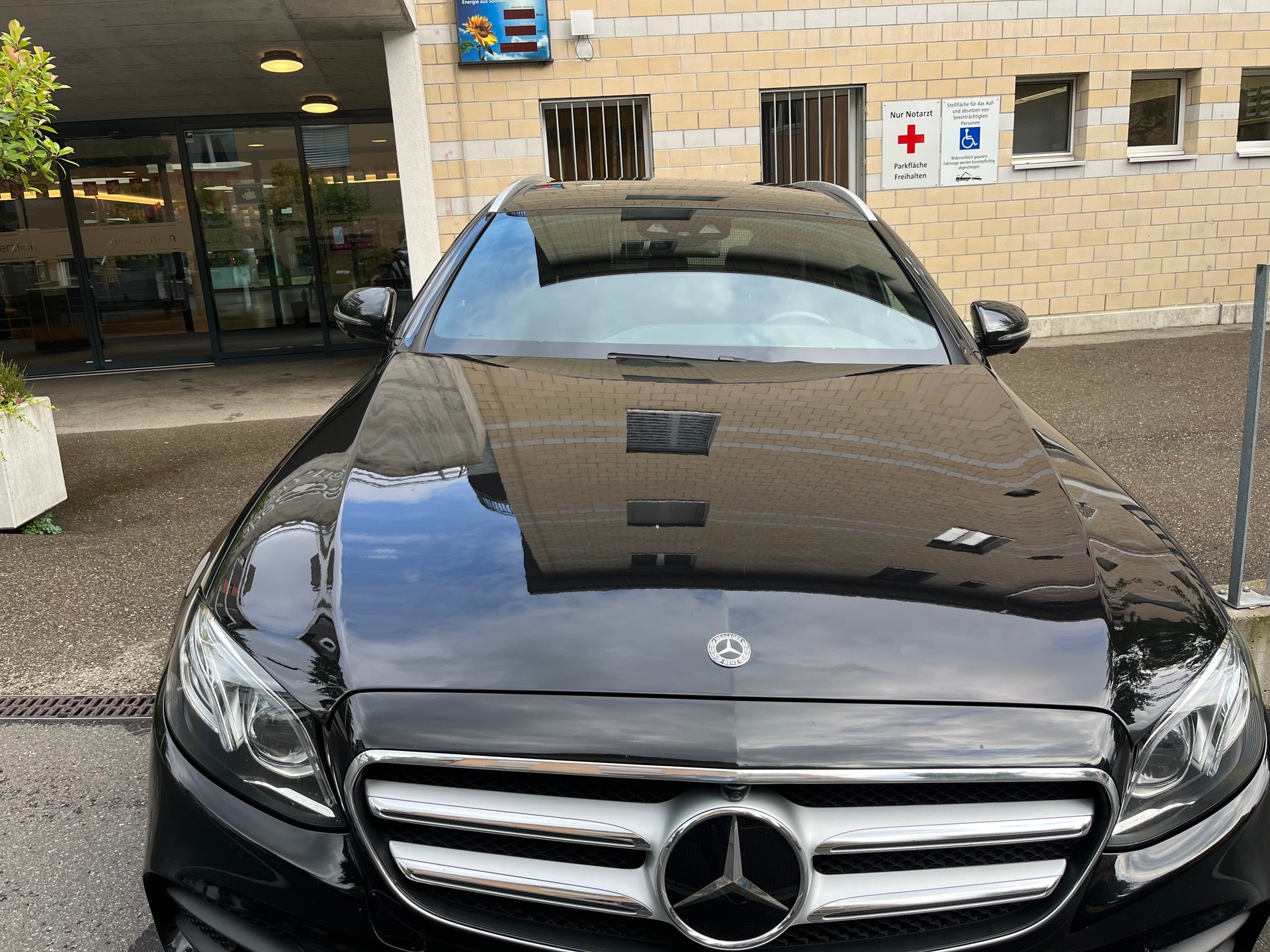 MERCEDES-BENZ E 220 d AMG Line 4Matic 9G-Tronic