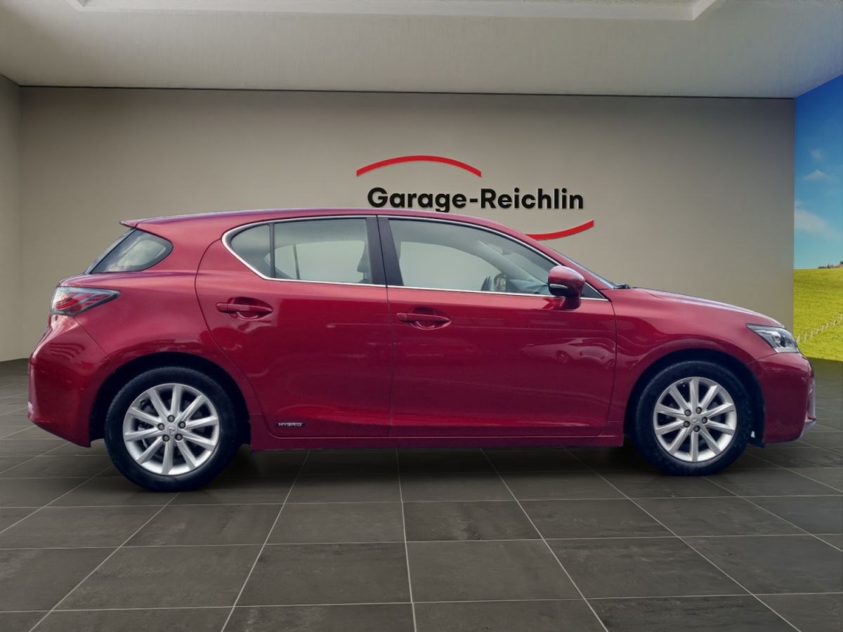 LEXUS CT 200h excellence-image-5