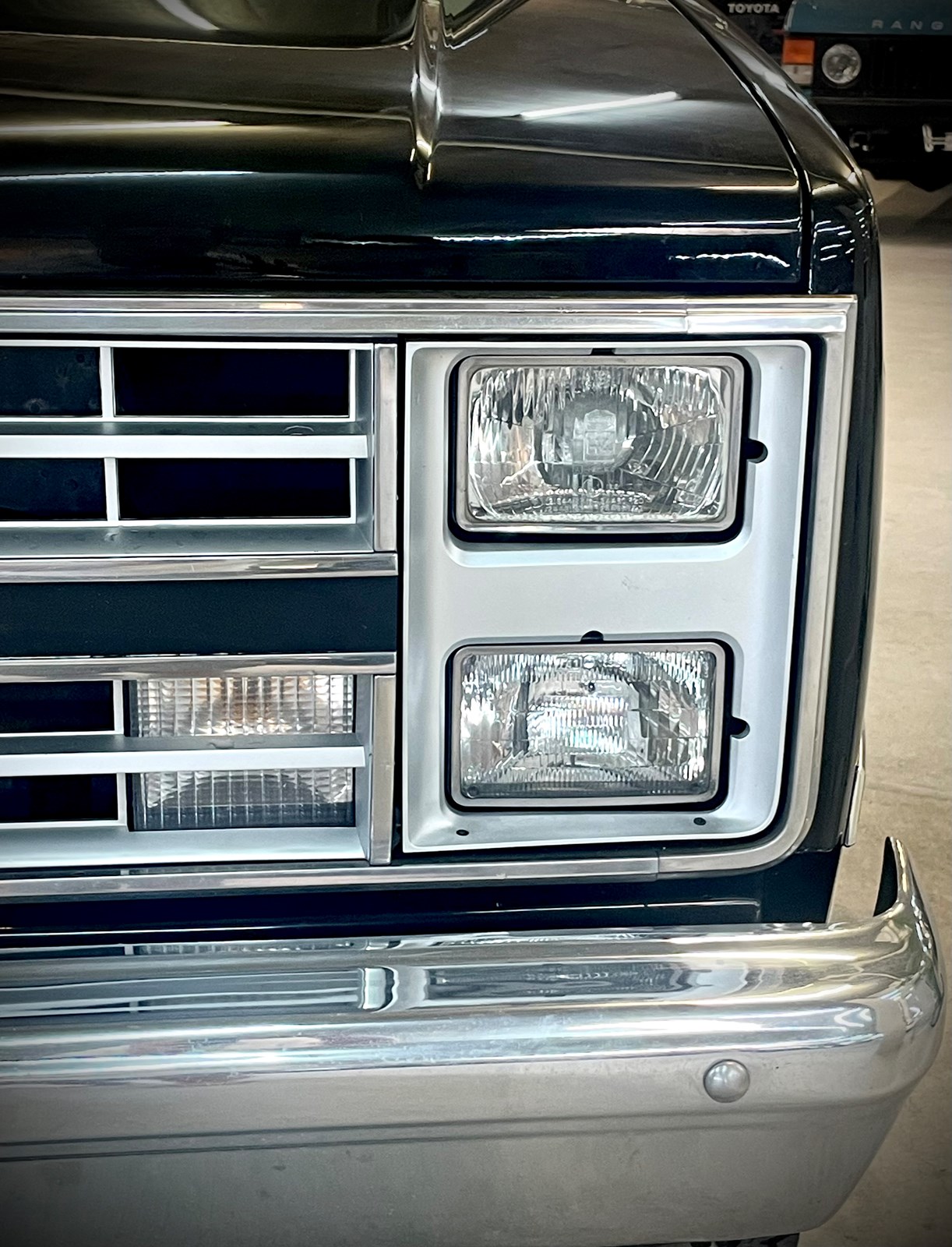 CHEVROLET Blazer 4x4 5.0L V8-showroom-element-2