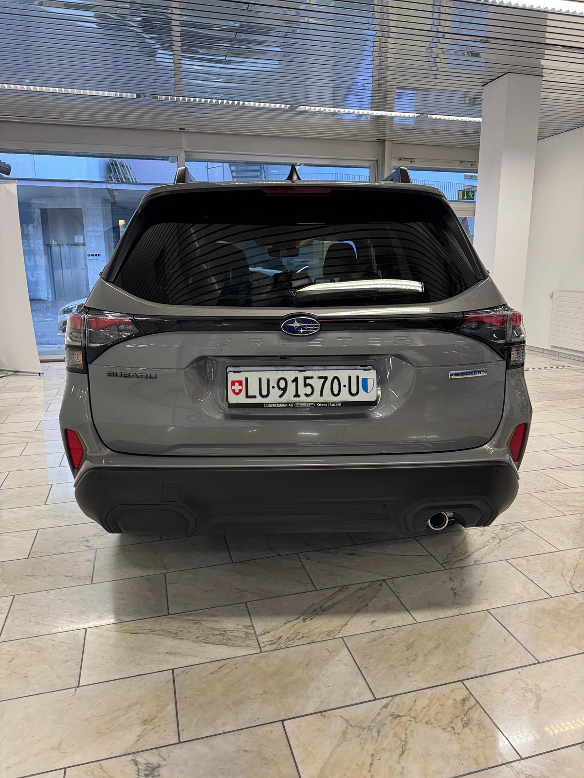 SUBARU Forester Station 2.0i e-Boxer Swiss Plus-showroom-element-3