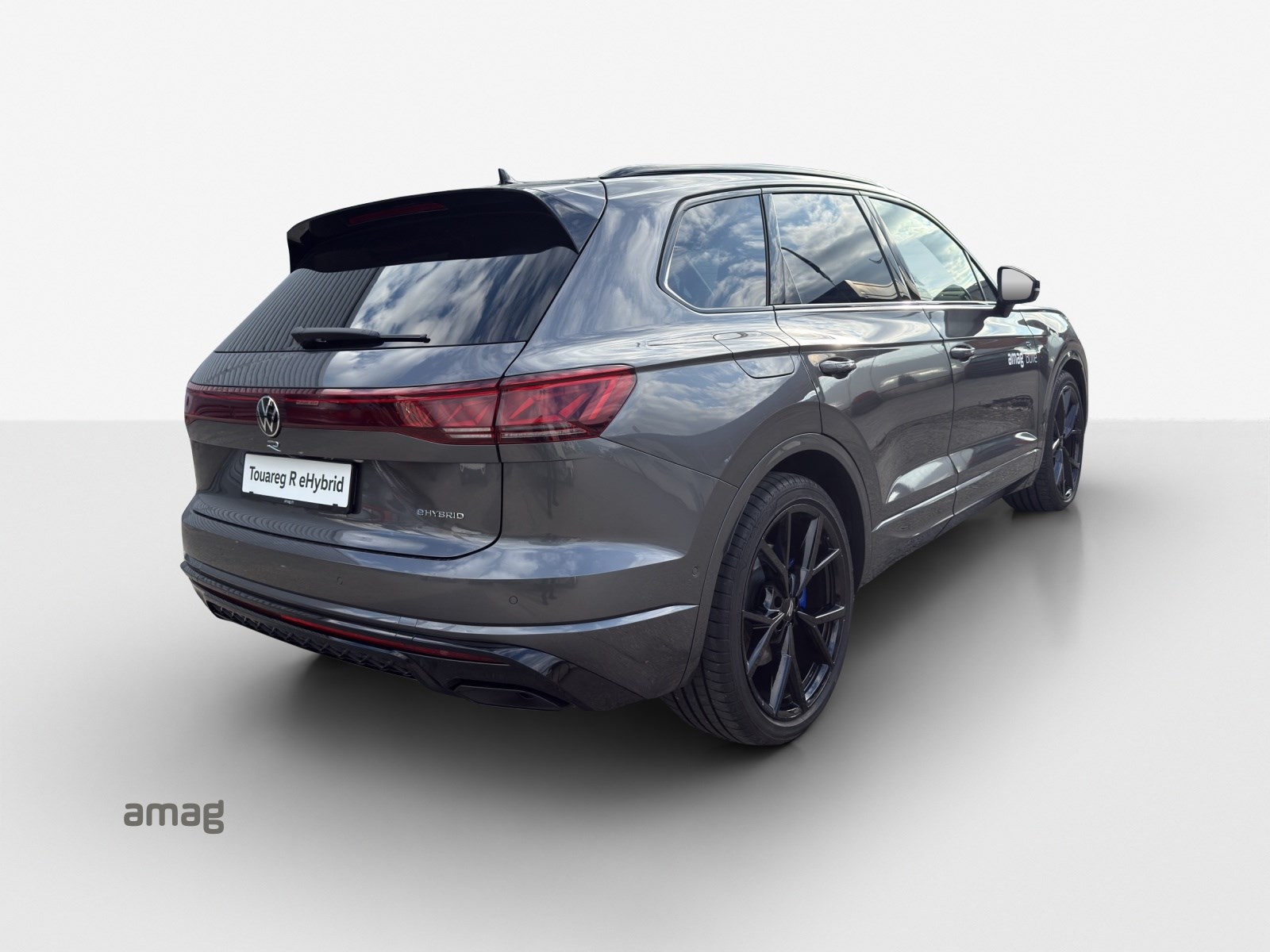 VW Touareg 3.0 TSI eHybrid R Tiptronic-image-4