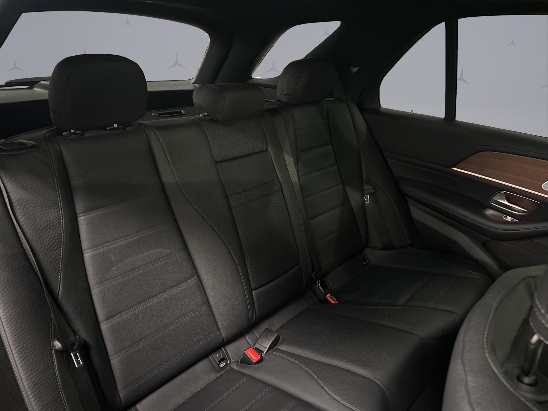 MERCEDES-BENZ GLE 450 AMG Line 4matic-image-16