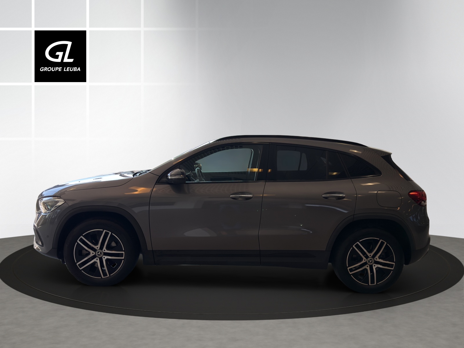 MERCEDES-BENZ GLA 250e Progressive 8G-D-showroom-element-2