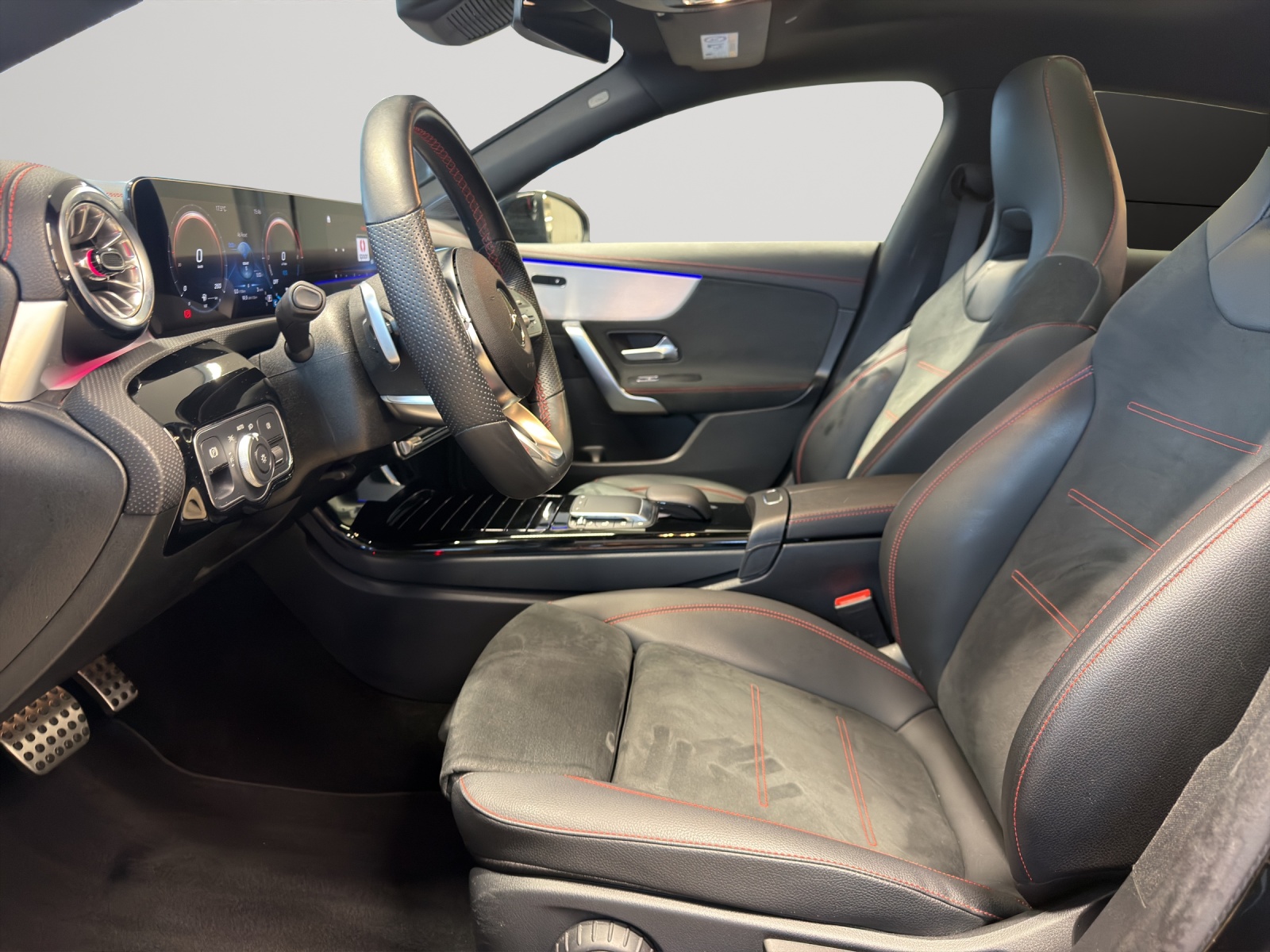 Image MERCEDES-BENZ CLA-250 CLA Shooting Brake 250 e 8G-DCT AMG Line