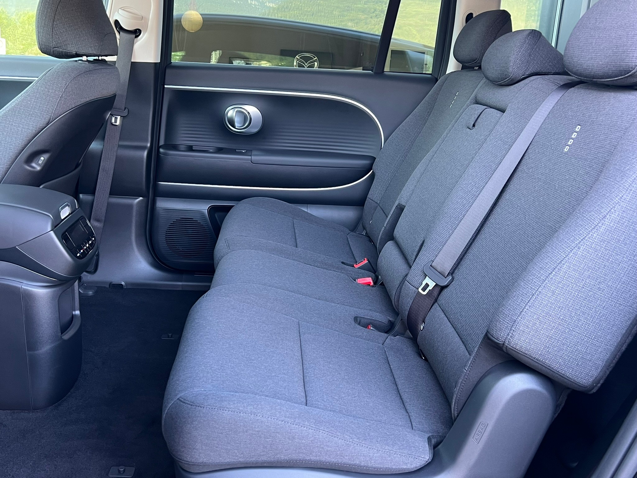 Image HYUNDAI IONIQ Ioniq 9 110kWh Amplia 4WD