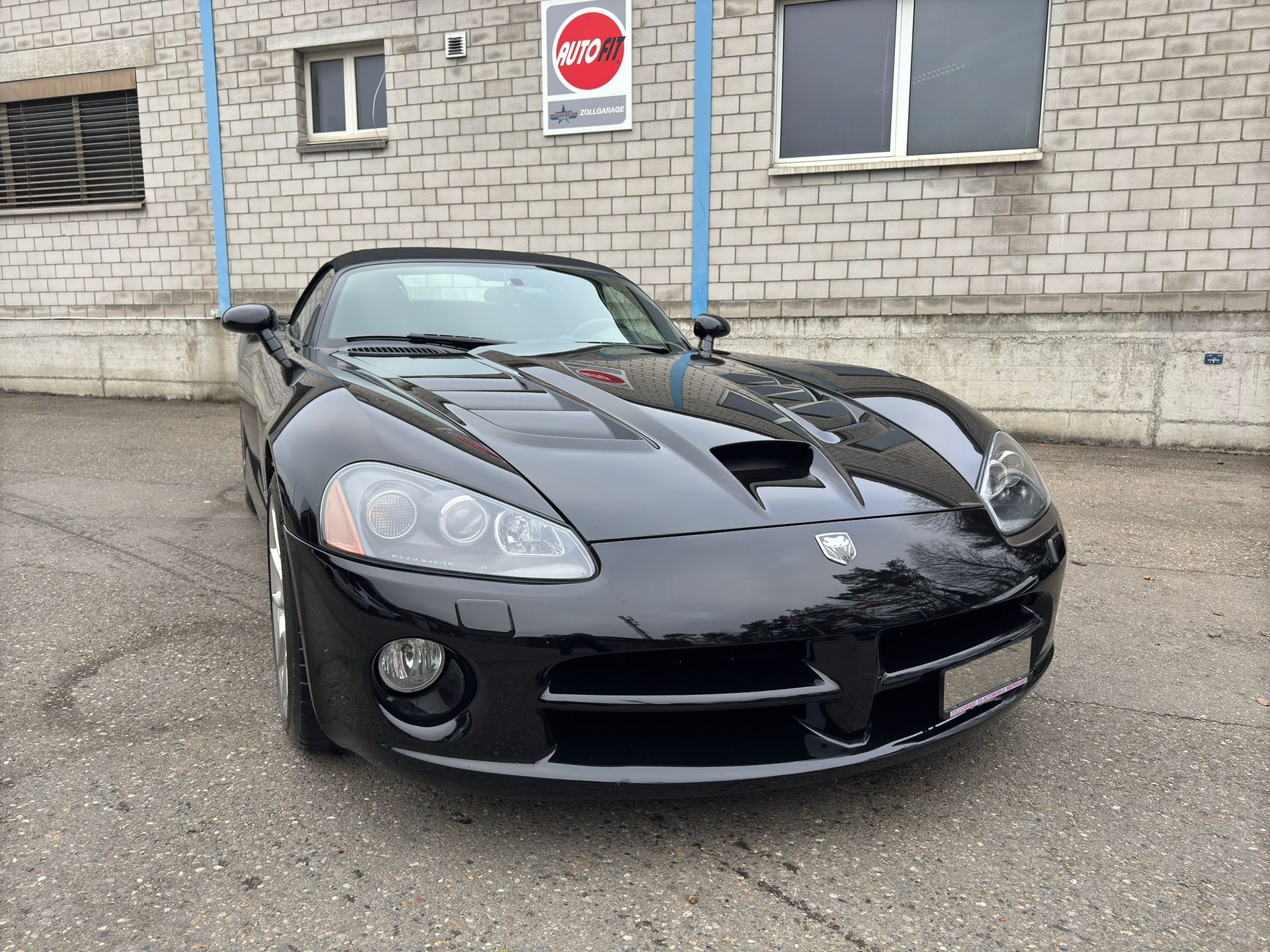 DODGE 8.4 Liter V10 612 PS-showroom-element-3