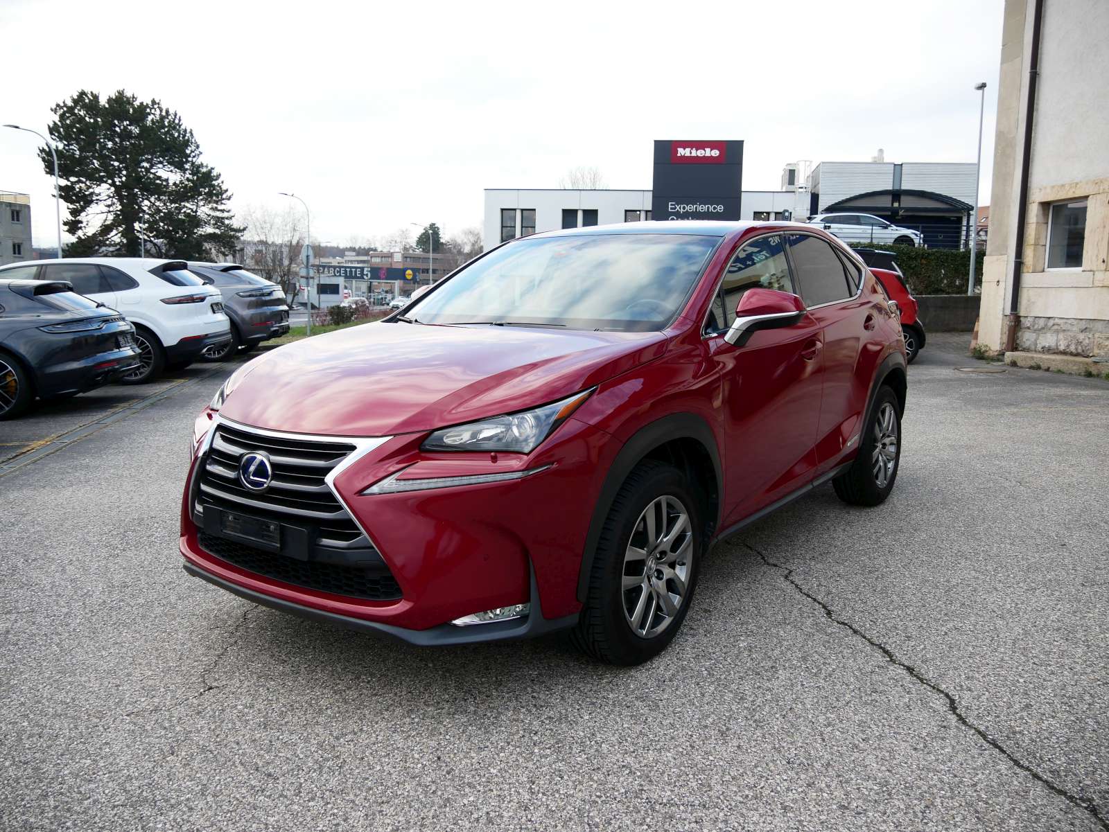 LEXUS NX 300h comfort E-Four Automatic