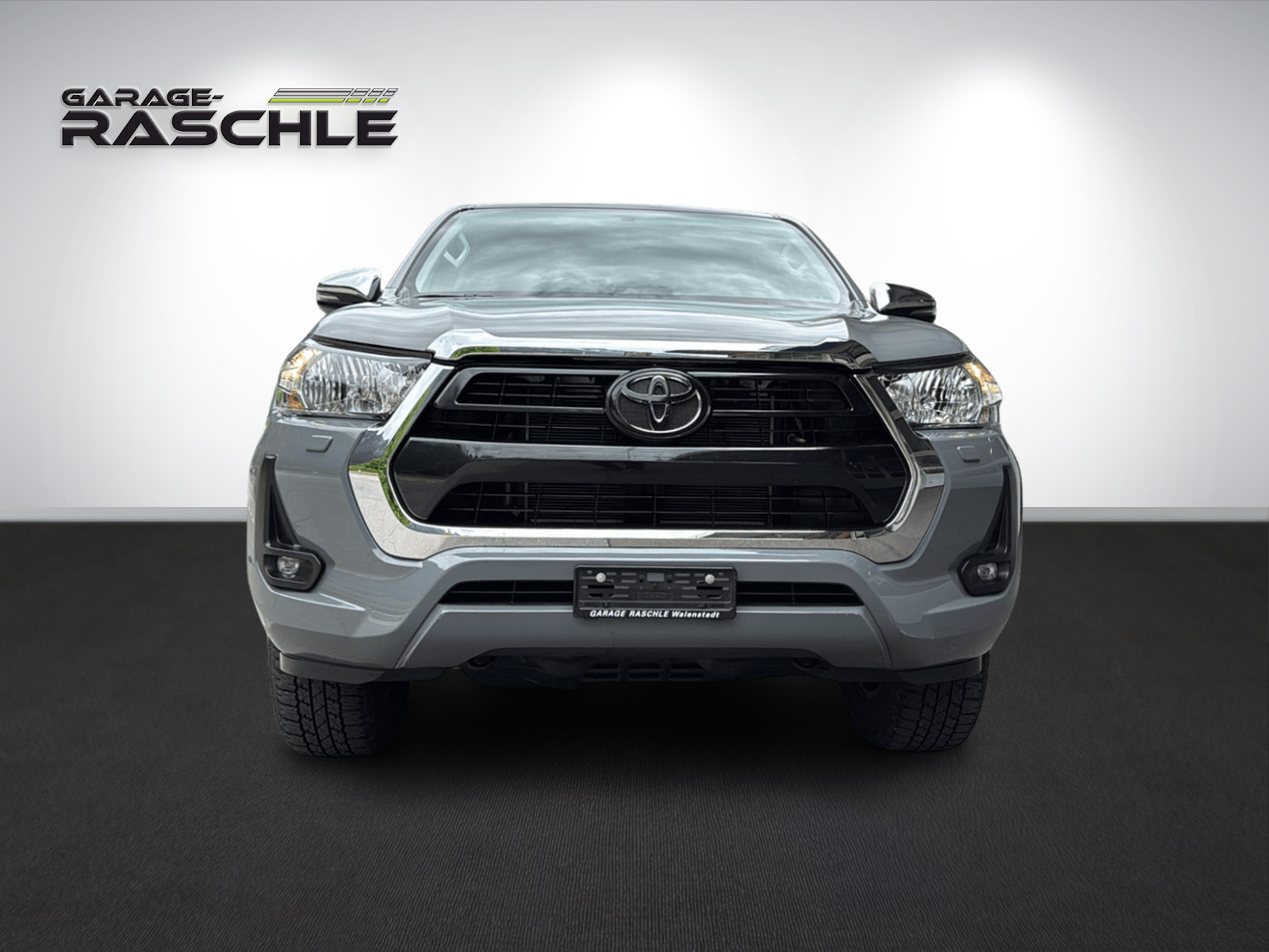 TOYOTA Hilux 2.4D-4D Style Double Cab 4x4 A-showroom-element-1