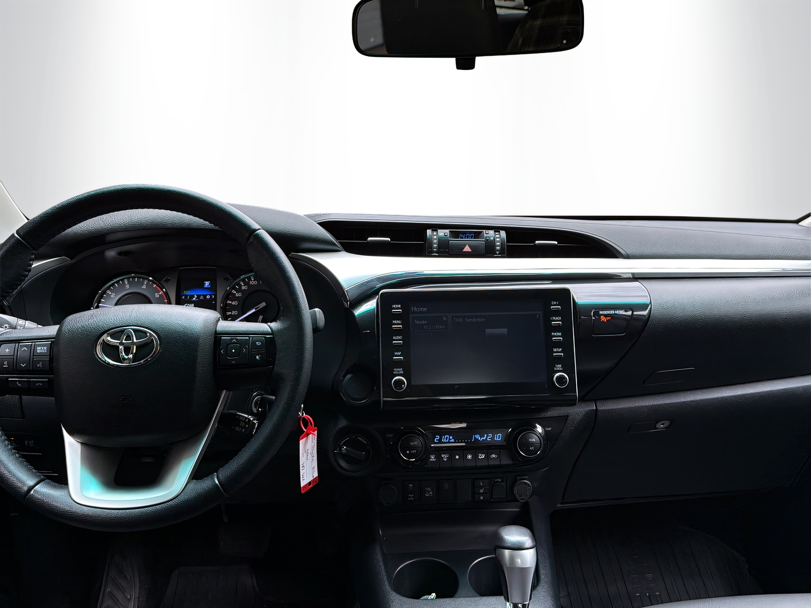 TOYOTA Hilux 2.4D-4D Style Double Cab 4x4 A-image-9