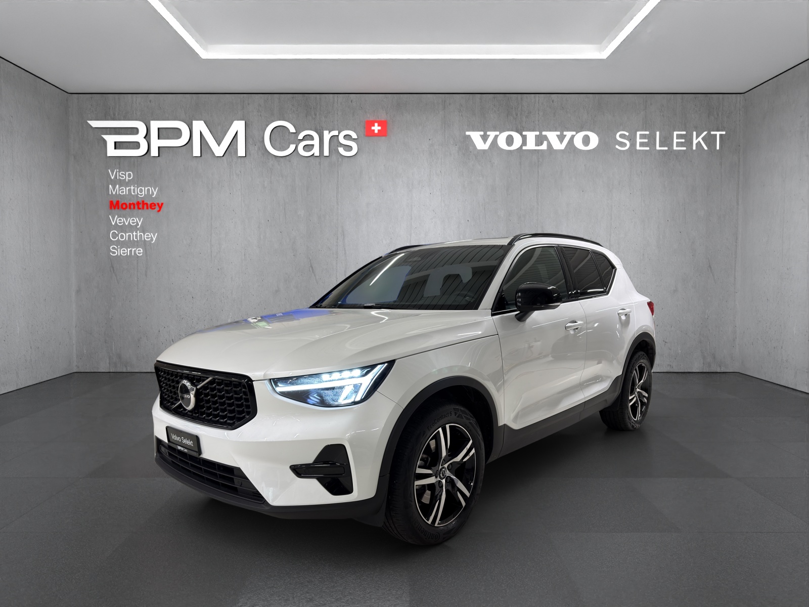 Photo VOLVO XC40 XC40 B4 Benzin Mild Hybrid AWD Plus Dark DCT