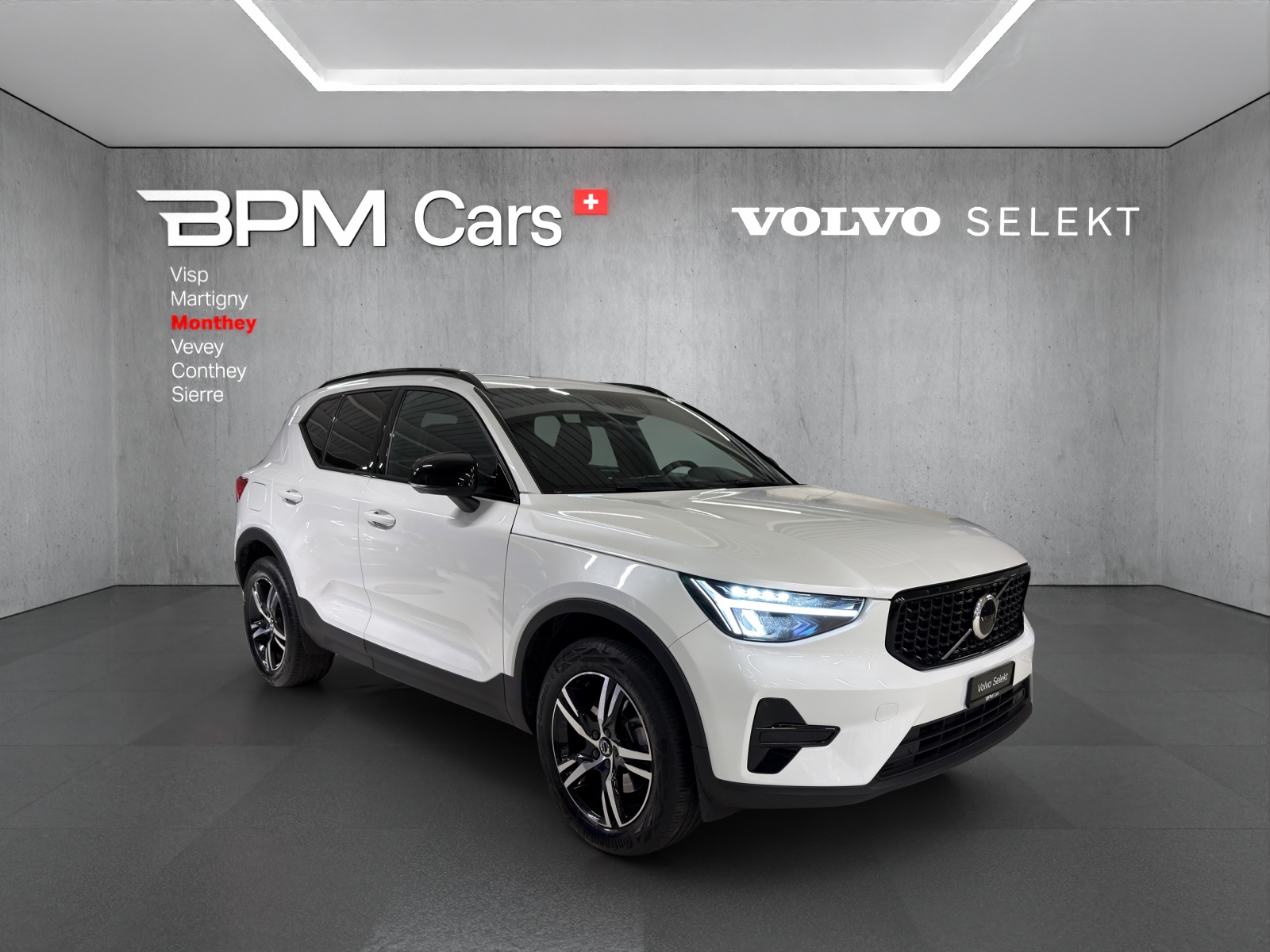Image VOLVO XC40 XC40 B4 Benzin Mild Hybrid AWD Plus Dark DCT