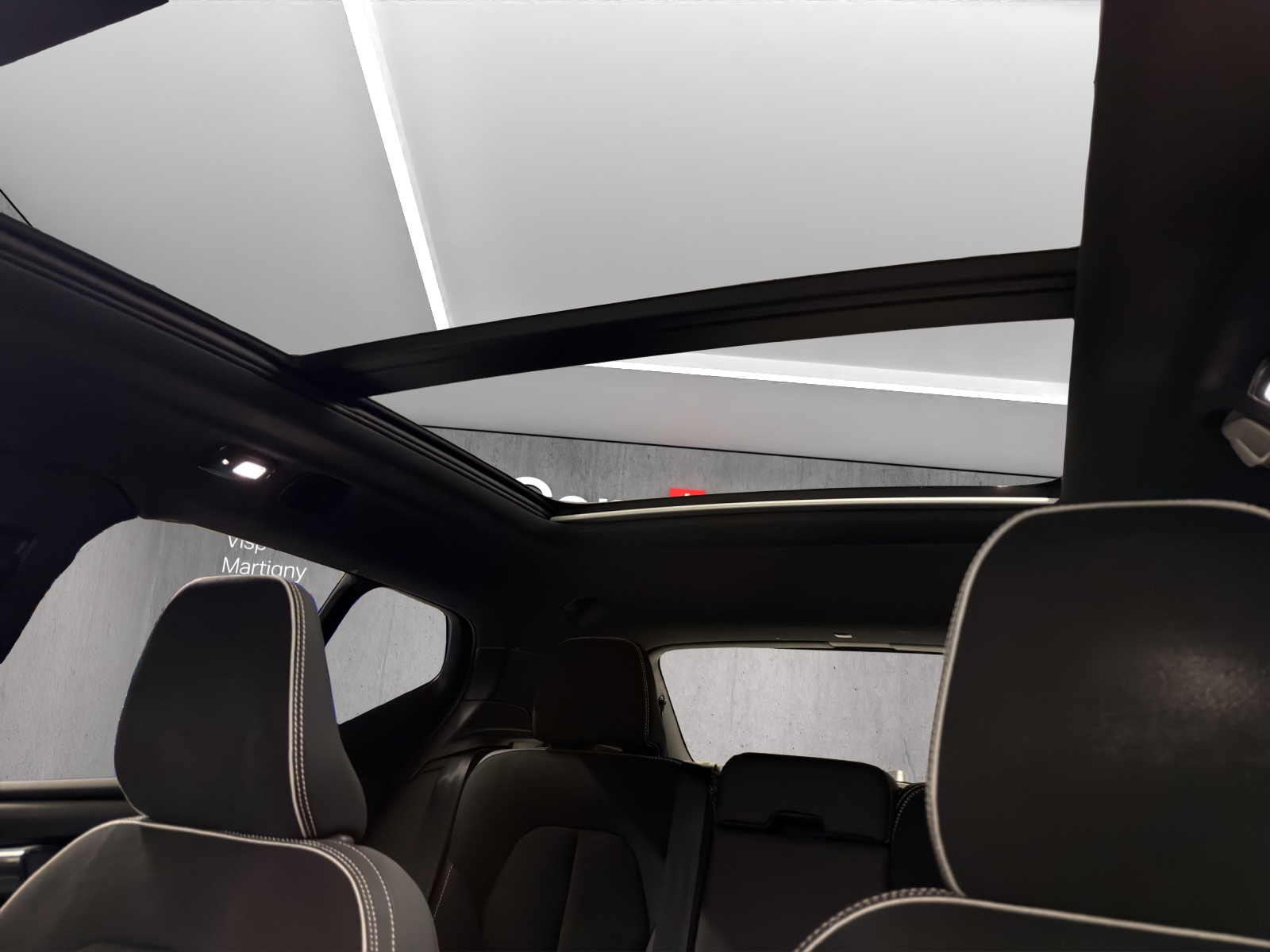 Image VOLVO XC40 XC40 B4 Benzin Mild Hybrid AWD Plus Dark DCT