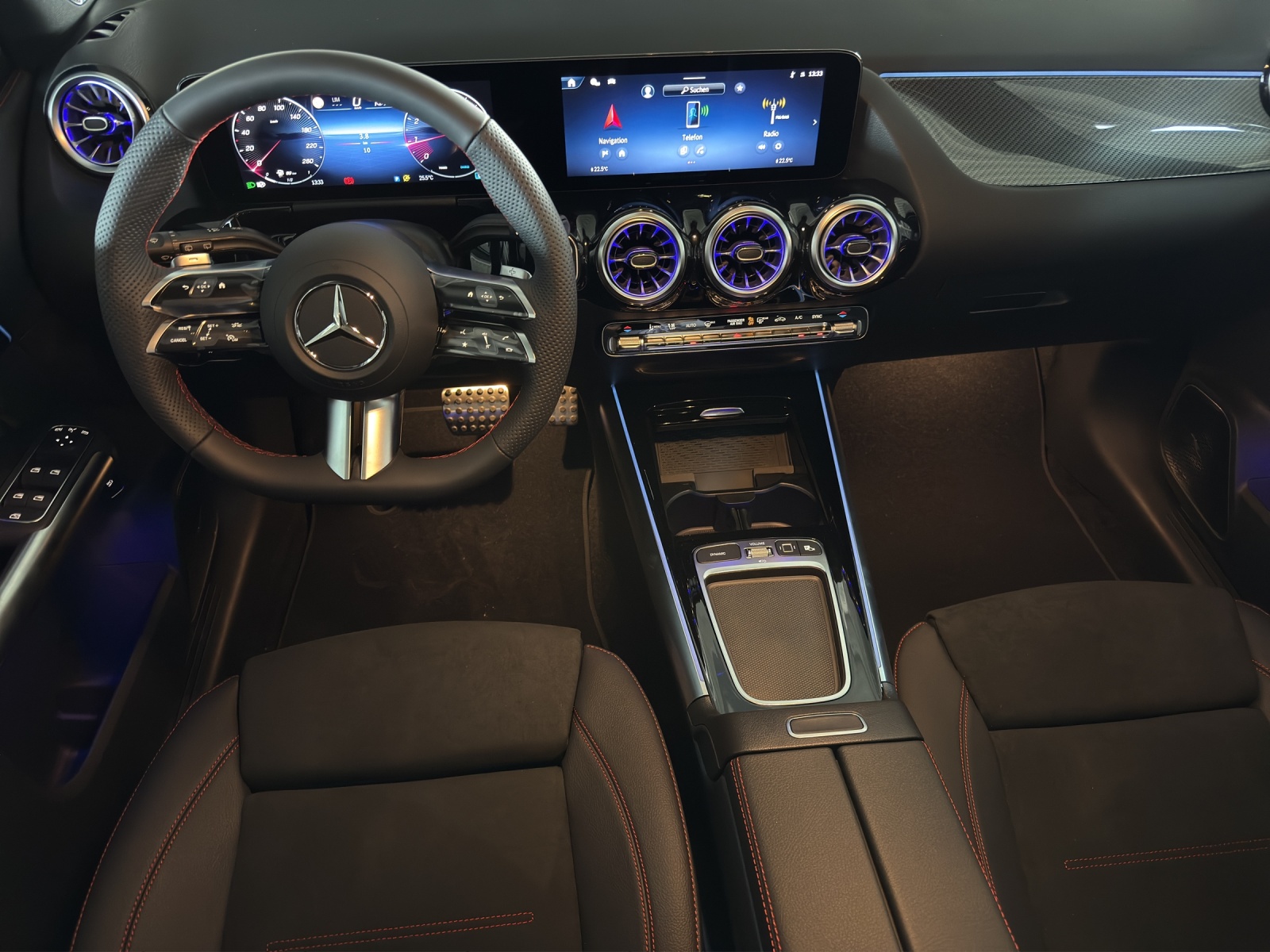 Image MERCEDES-BENZ GLA-200 GLA 200 7G-DCT