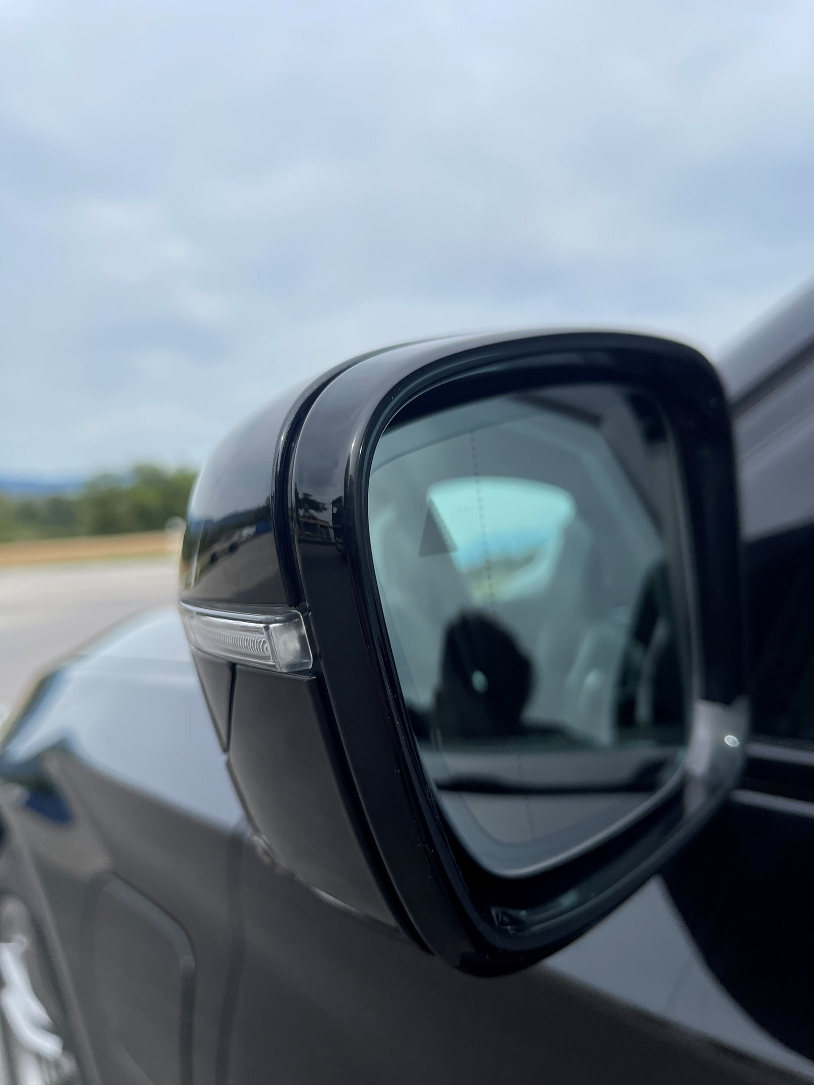 BMW 530e xDrive Pure M Sport Steptronic-image-20