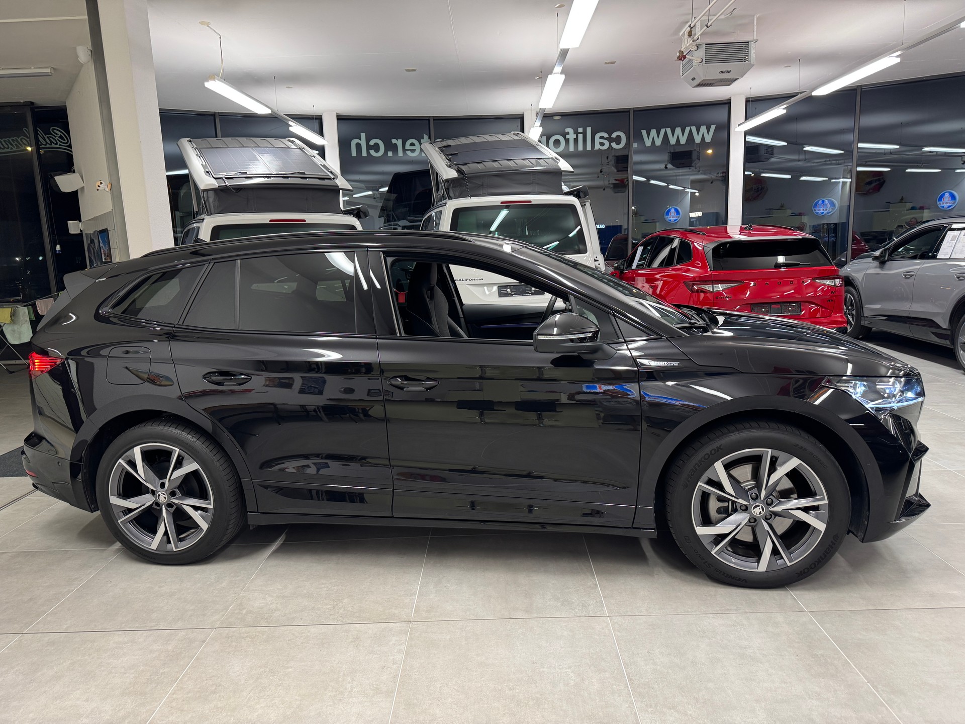 SKODA Enyaq iV 80x Sondermodel (nur-8600km) *SportLine* ((265PS)) *Neupreis 69'890.-*-showroom-element-1