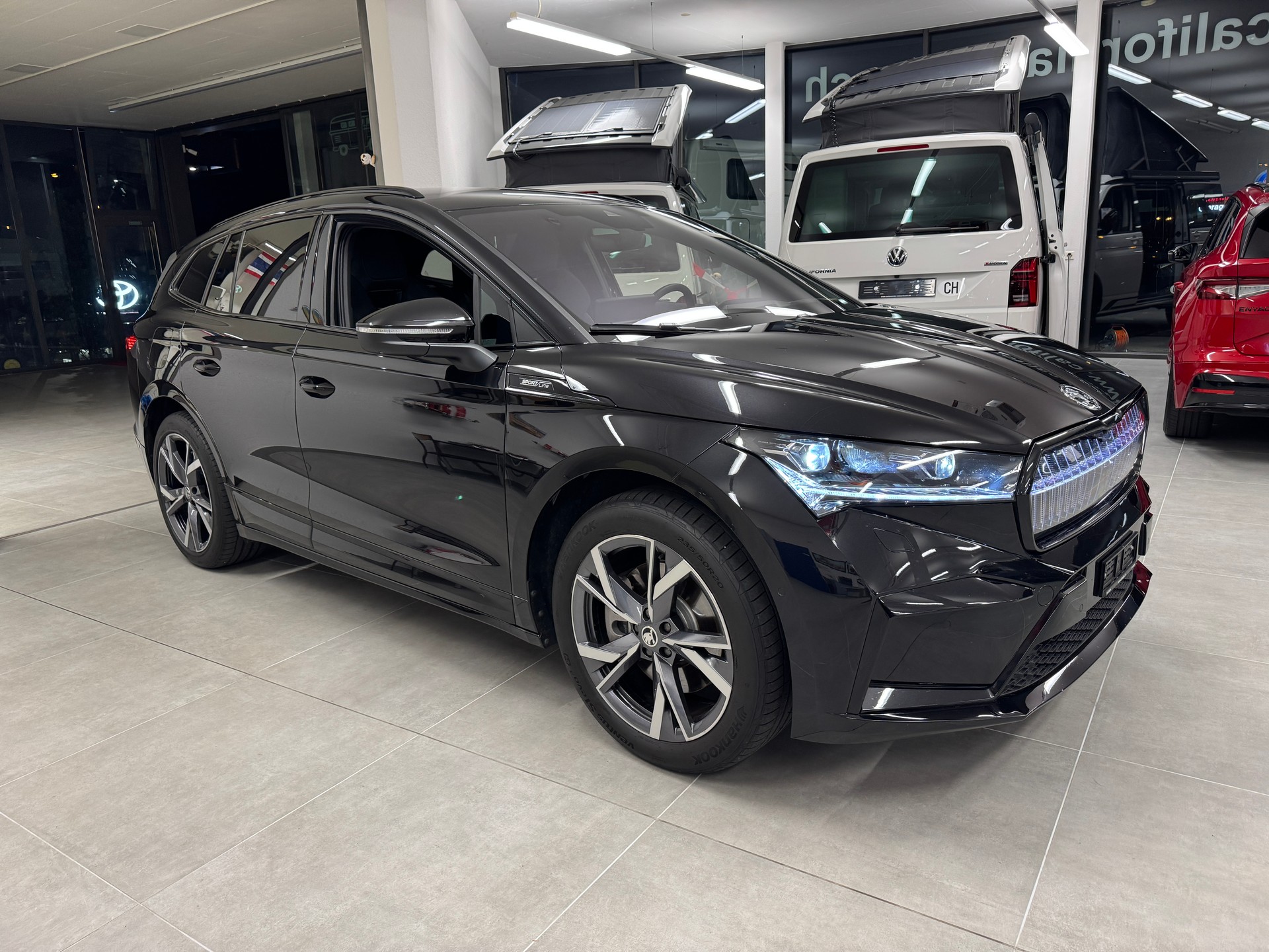 SKODA Enyaq iV 80x Sondermodel (nur-8600km) *SportLine* ((265PS)) *Neupreis 69'890.-*-image-8