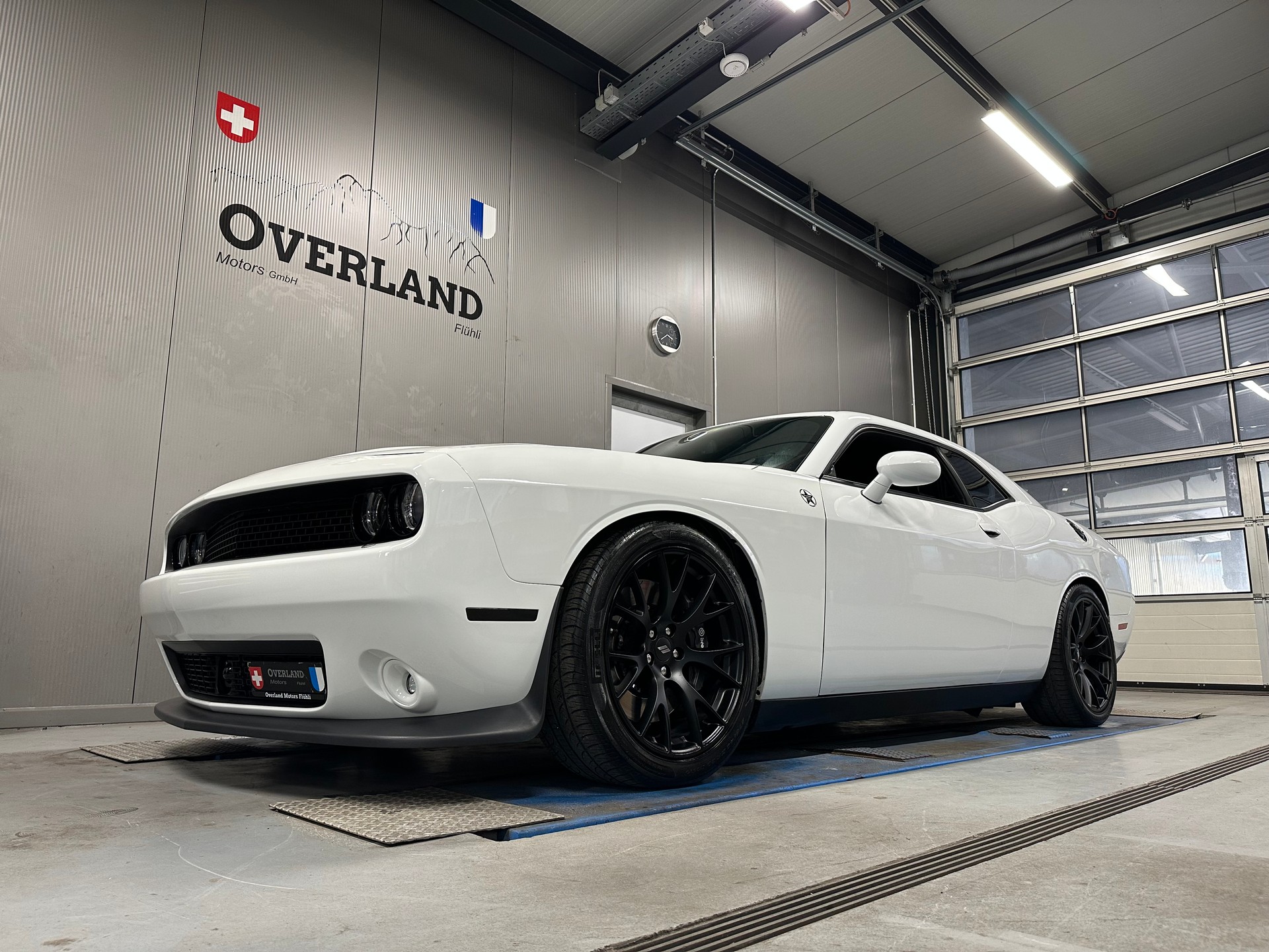 DODGE SRT8