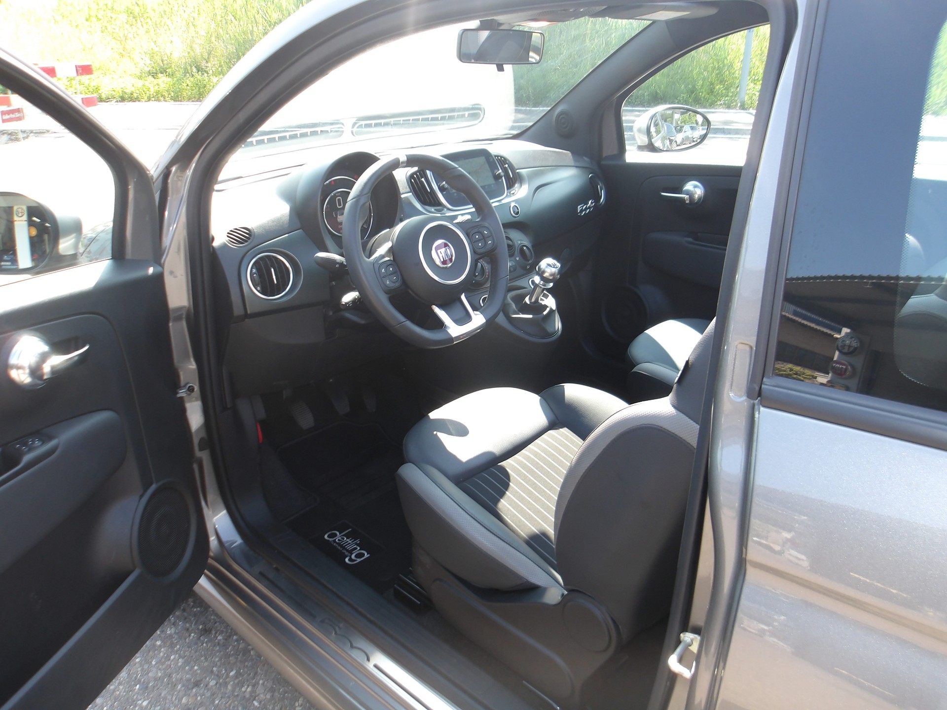 FIAT 500C 1.0 N3 MildHybrid Rockstar-image-12