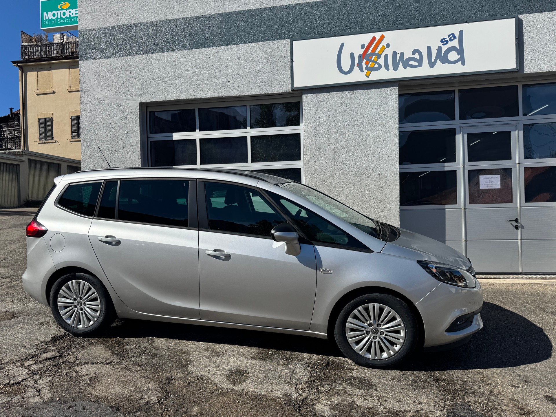 OPEL Zafira 1.6i Turbo Enjoy Automatic-image-0