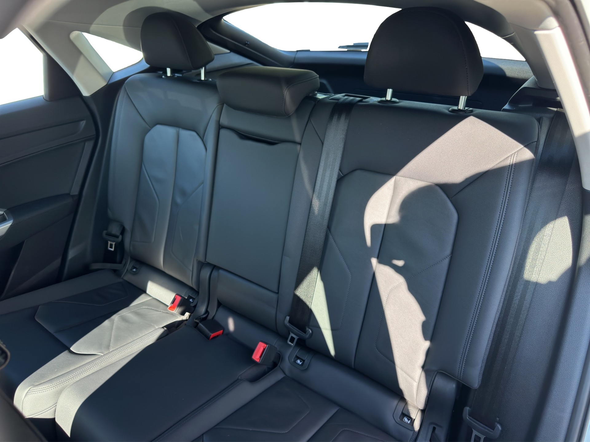 AUDI Q3 Sportback 40 TFSI quattro S-tronic-image-10