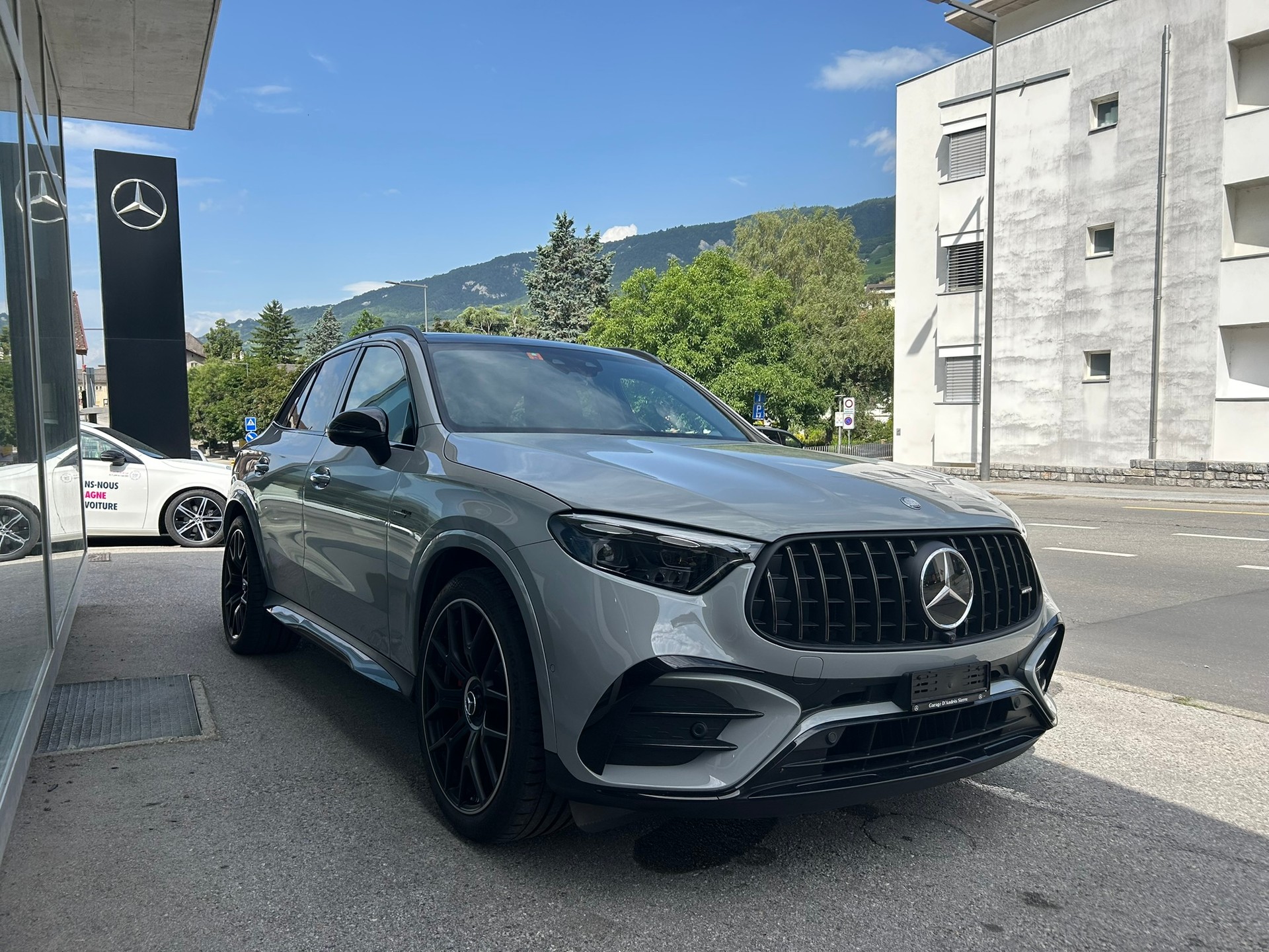 MERCEDES-BENZ GLC AMG 63 S e Performance Executive Edition 9G-Tronic-showroom-element-2