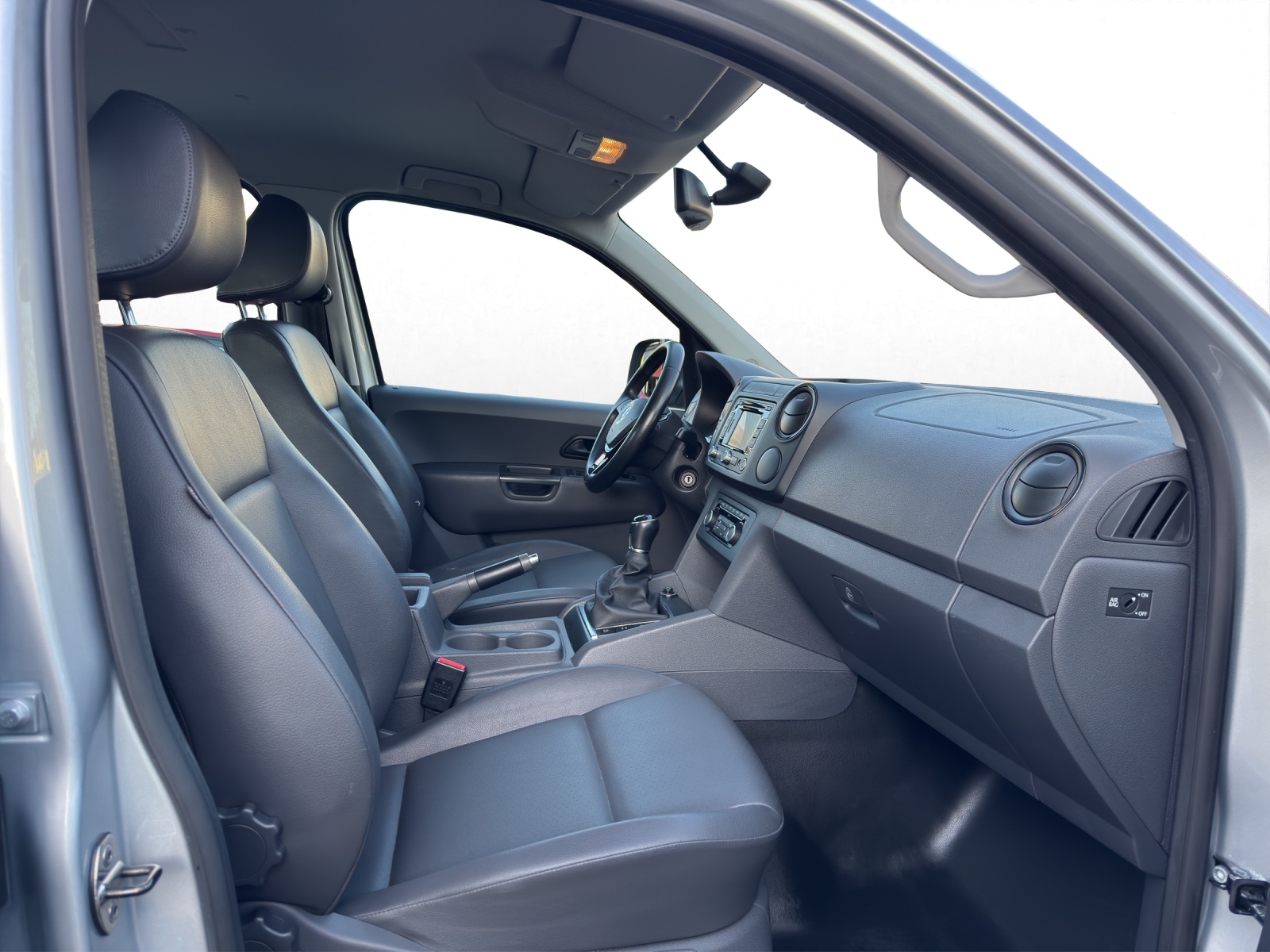 VW Amarok 2.0 BiTDI Startline 4Motion-image-12