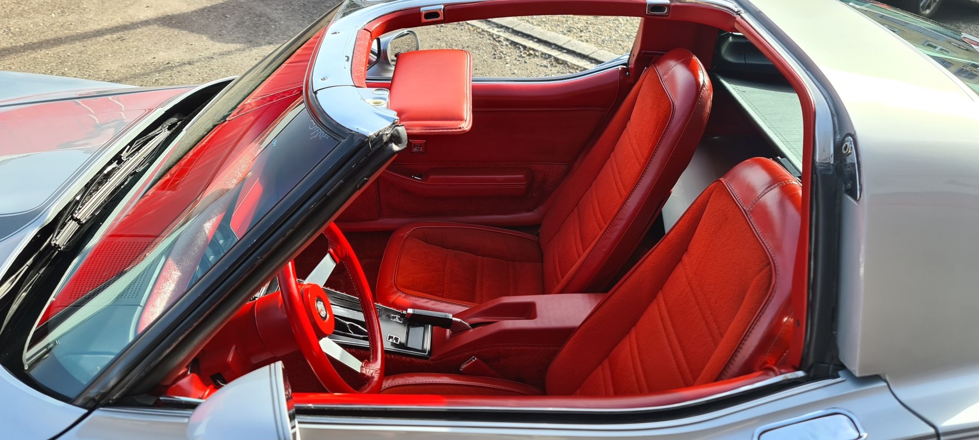 CHEVROLET C3 Targa, 25 Jahre Anniversary Edition-image-26