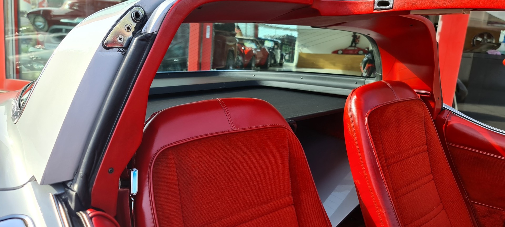 CHEVROLET C3 Targa, 25 Jahre Anniversary Edition-image-25
