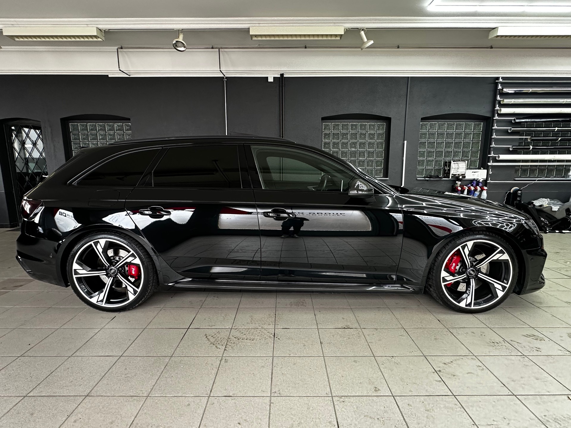 AUDI RS4 Avant 2.9 TFSI quattro tiptronic-image-13
