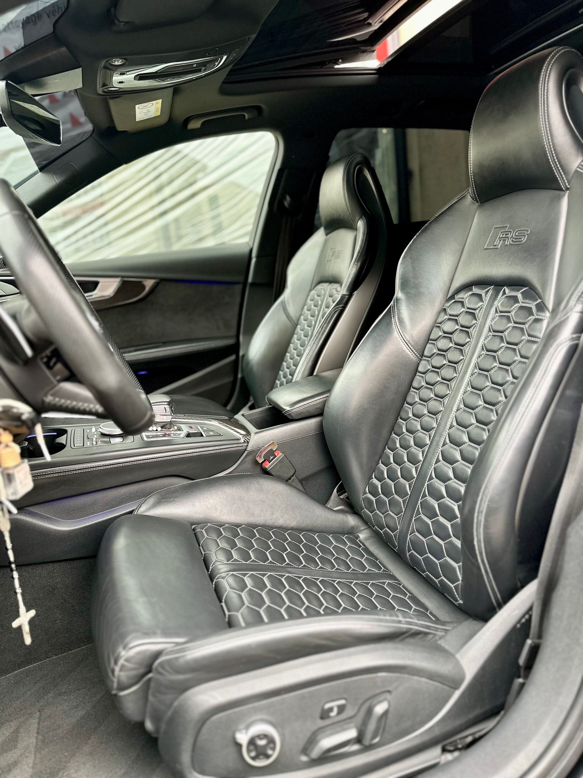 AUDI RS4 Avant 2.9 TFSI quattro tiptronic-image-11