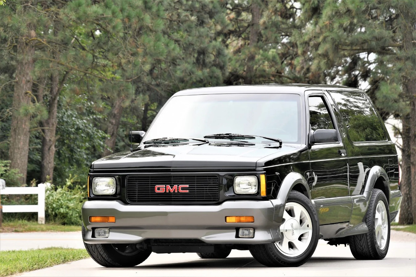 GMC Typhoon