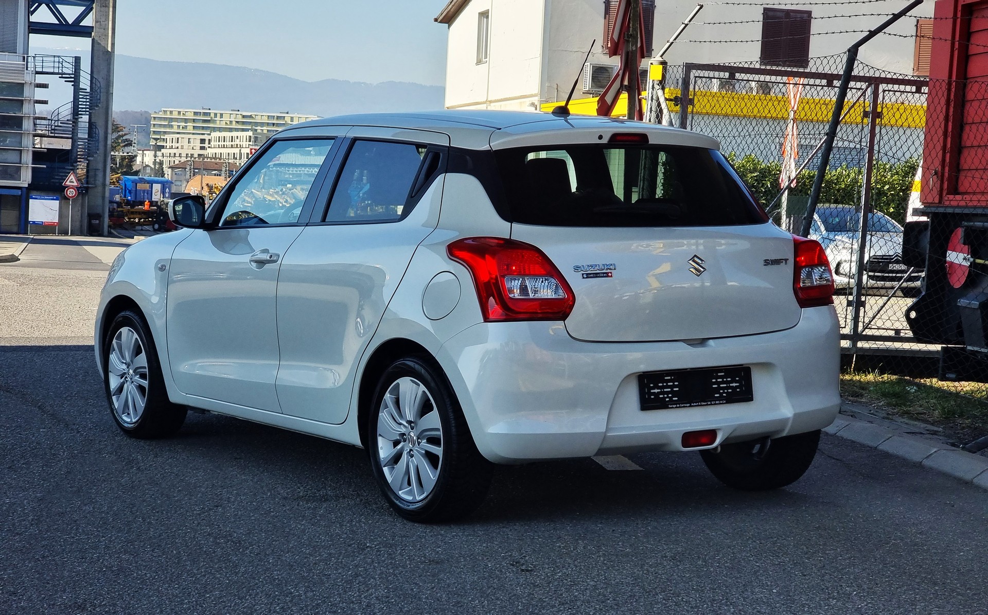 SUZUKI Swift 1.0 12V Compact+-showroom-element-3