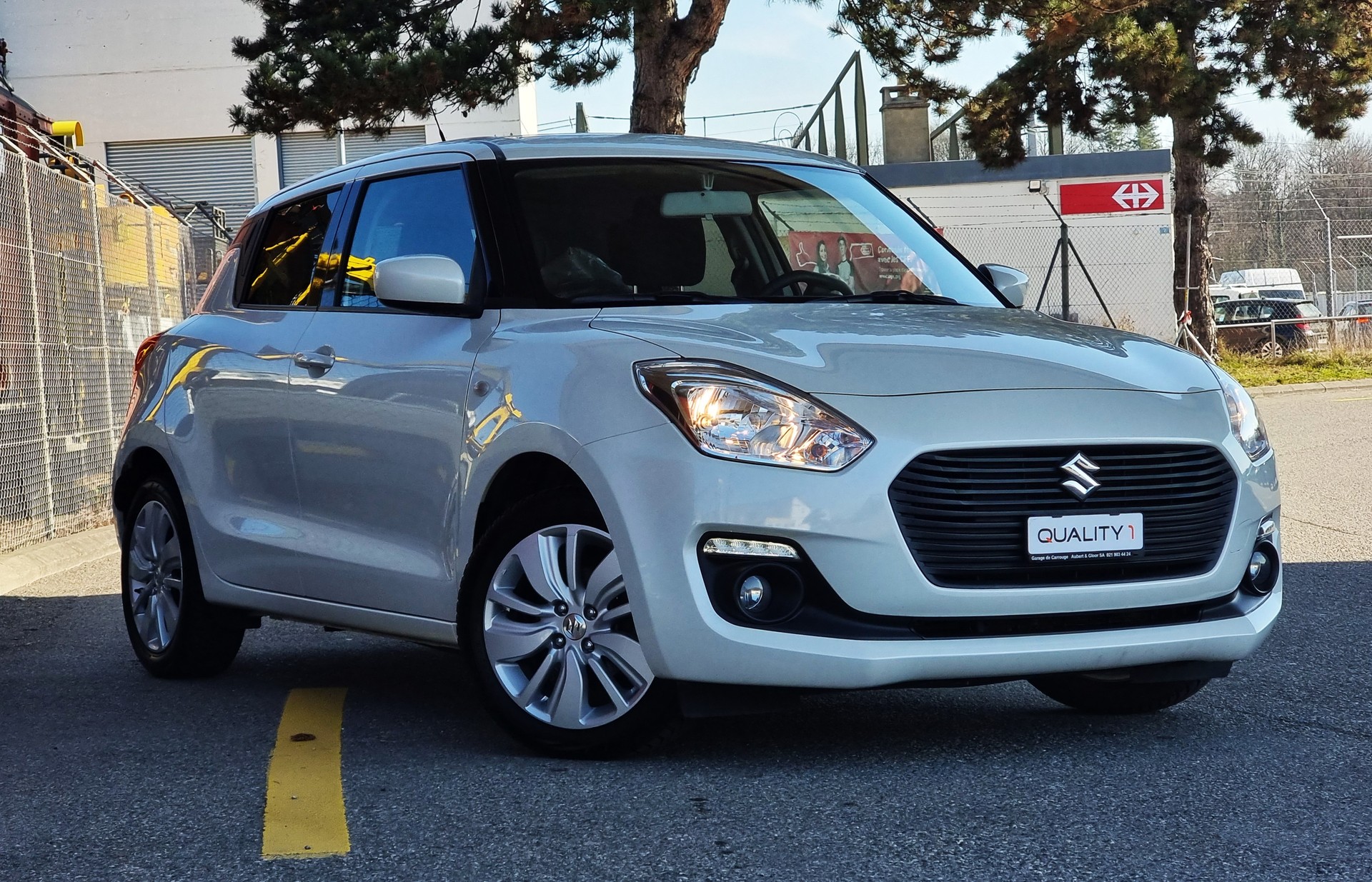 SUZUKI Swift 1.0 12V Compact+