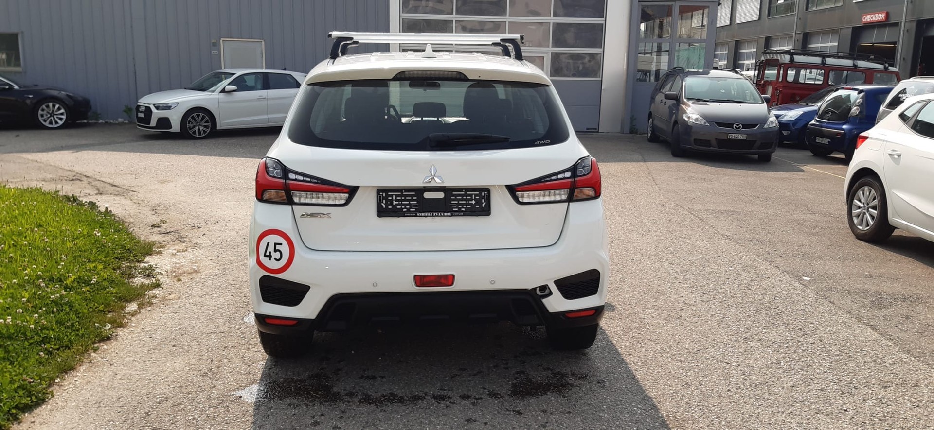 MITSUBISHI ASX 2.0 Diamond Swiss 4WD Automat 45 KM H.-showroom-element-3