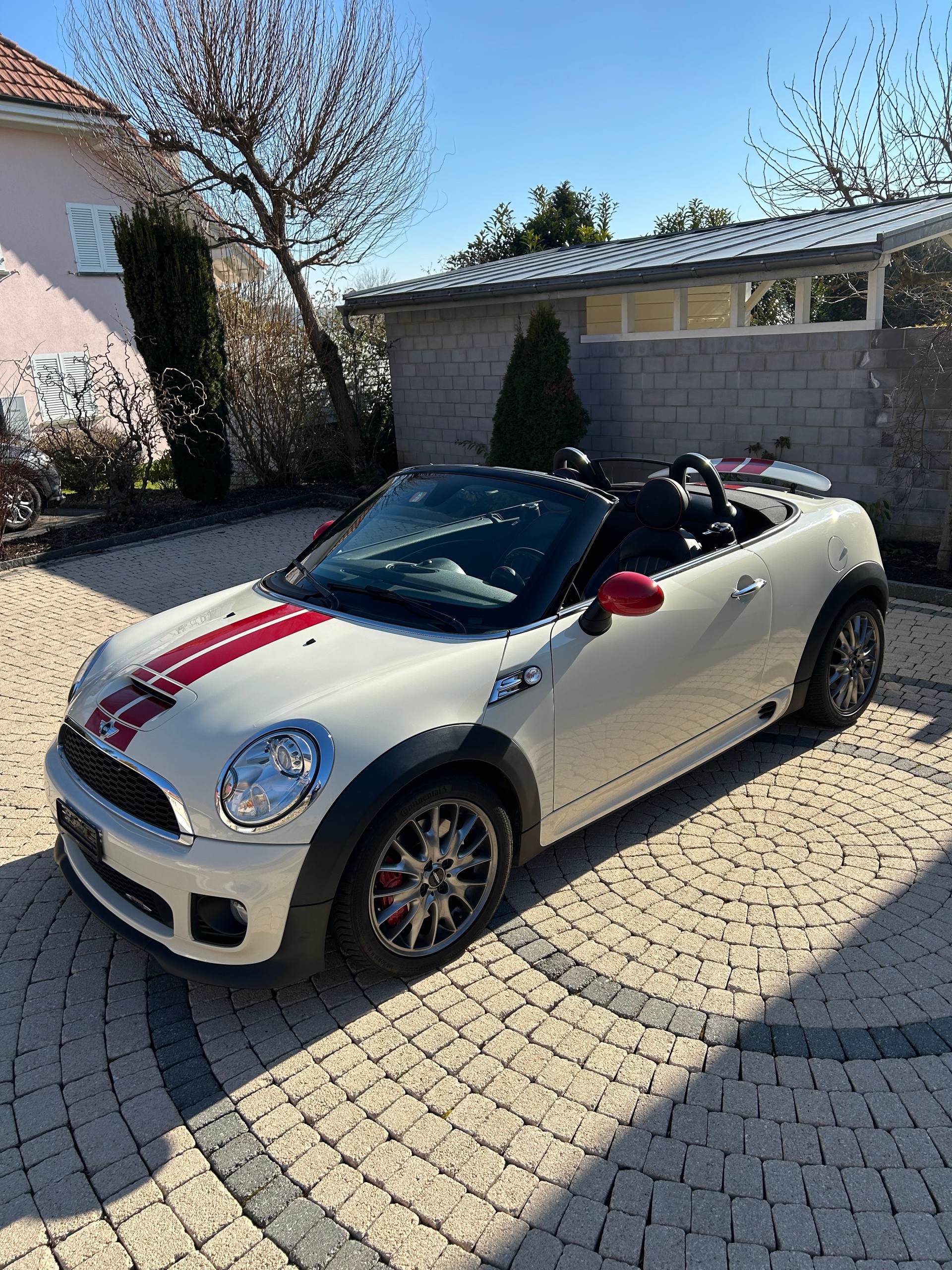 MINI Cooper John Cooper Works Roadster