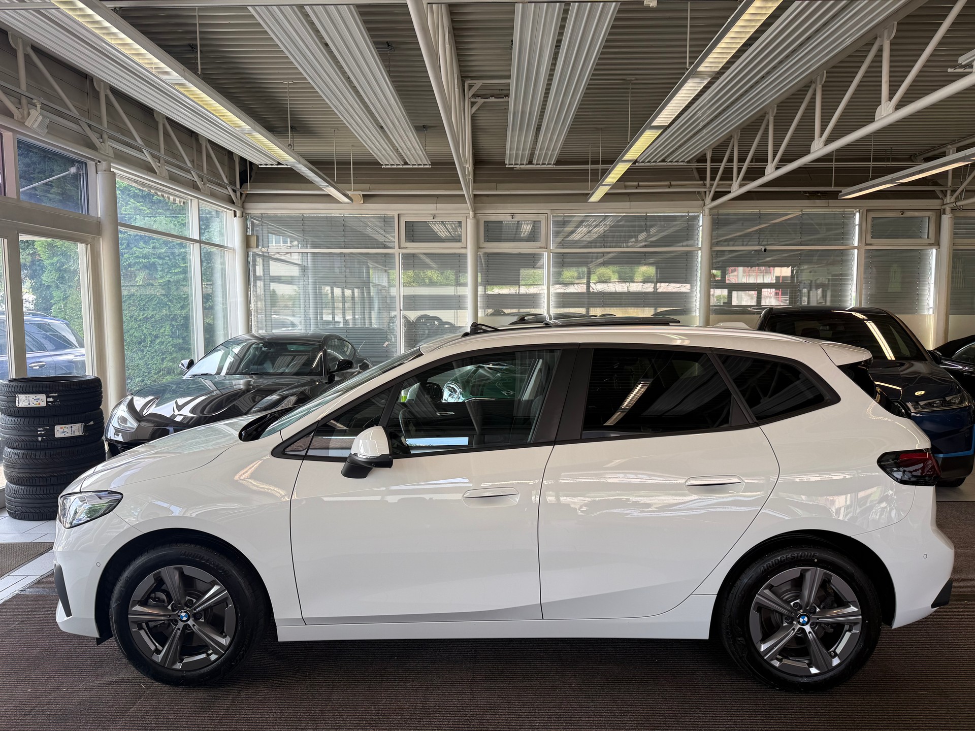 BMW 223d Active Tourer xDrive DKG | CH Swiss | Panorama | Head Up | AHK | Driving Assist PLUS | Innovation | Travel |-showroom-element-3