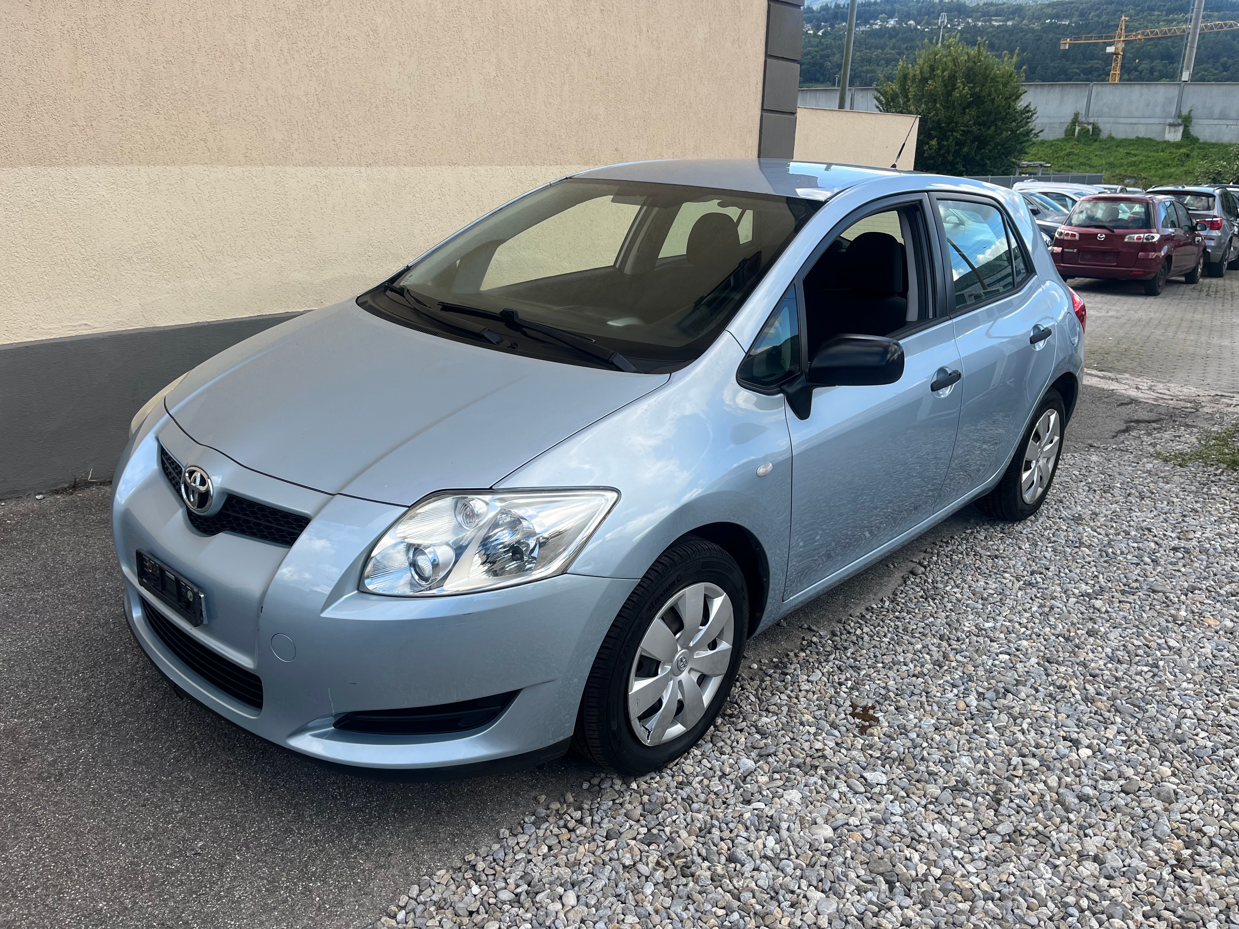 TOYOTA Auris 1.33 Linea Luna (Limousine) Toyota TOYOTA Auris 1.33 Linea Luna (Limousine)