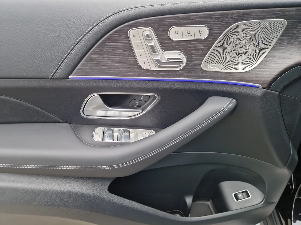 Image MERCEDES-BENZ GLE-300 GLE 300 d 4Matic 9G-Tronic