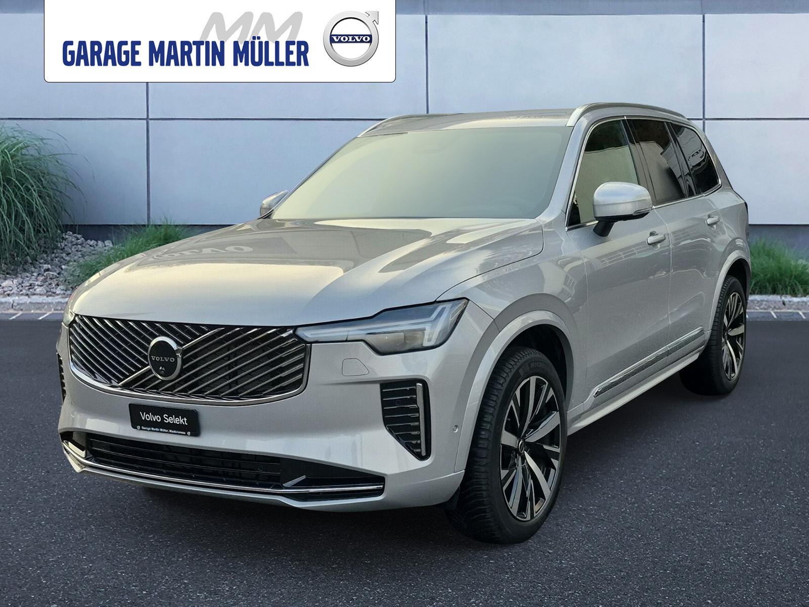 VOLVO XC90 2.0 B5 MH Plus Bright (SUV / Geländewagen) Volvo VOLVO XC90 2.0 B5 MH Plus Bright (SUV / Geländewagen)