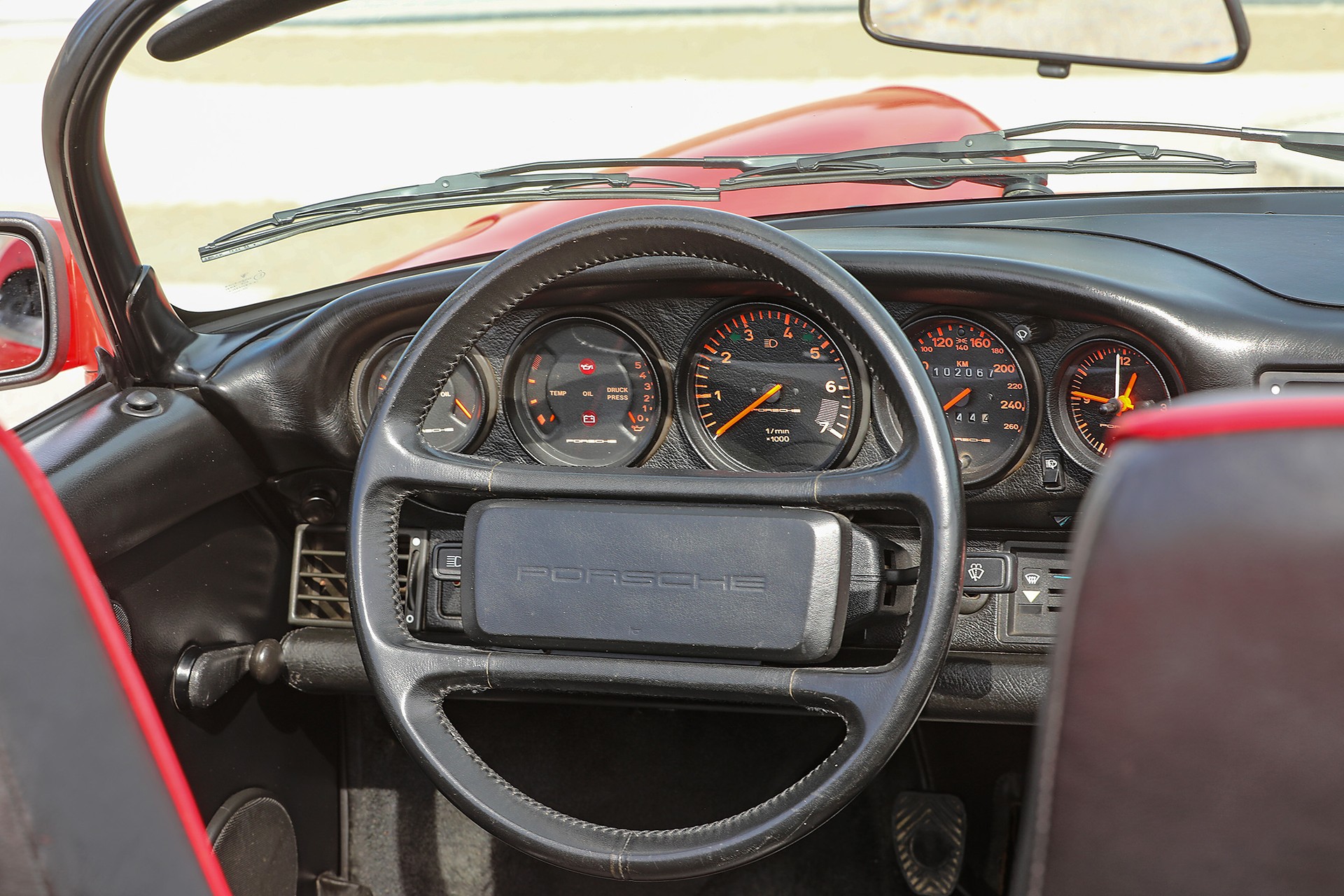 PORSCHE 911 Speedster-image-9