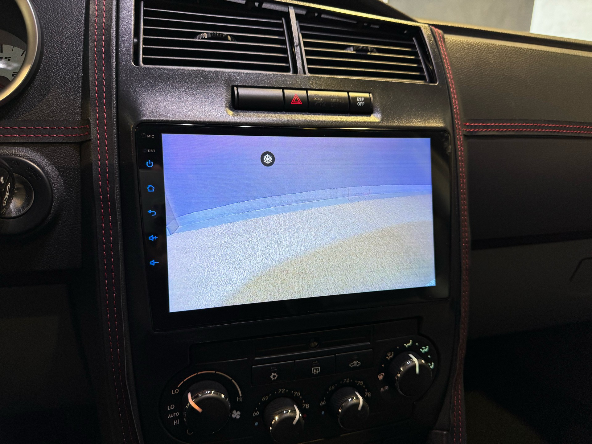 DODGE SRT-8-image-17