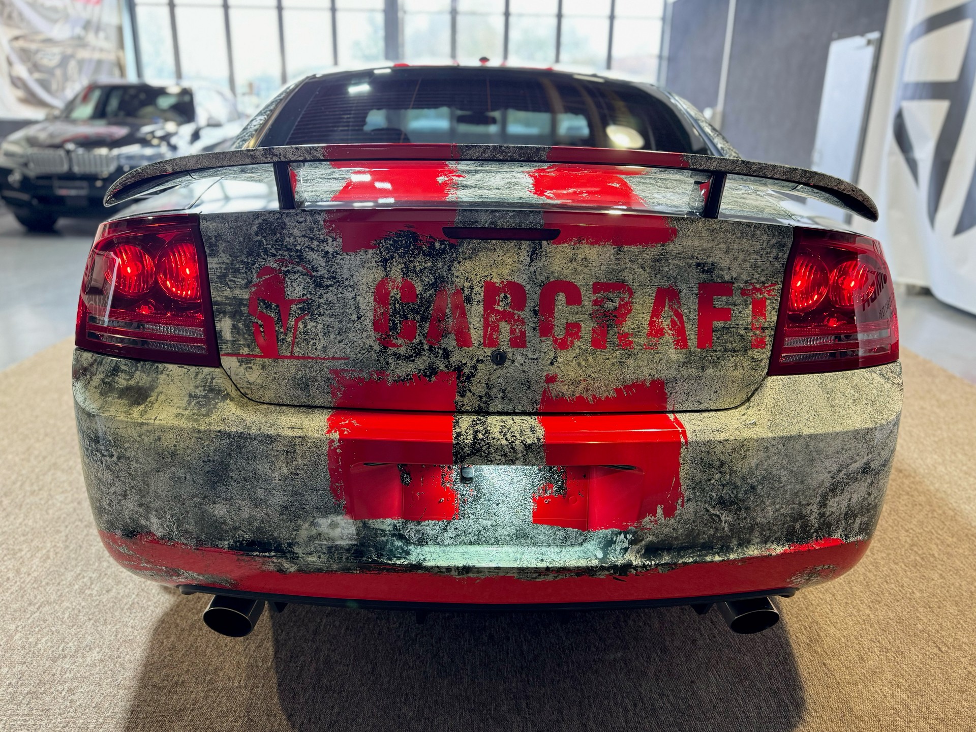 DODGE SRT-8-image-5