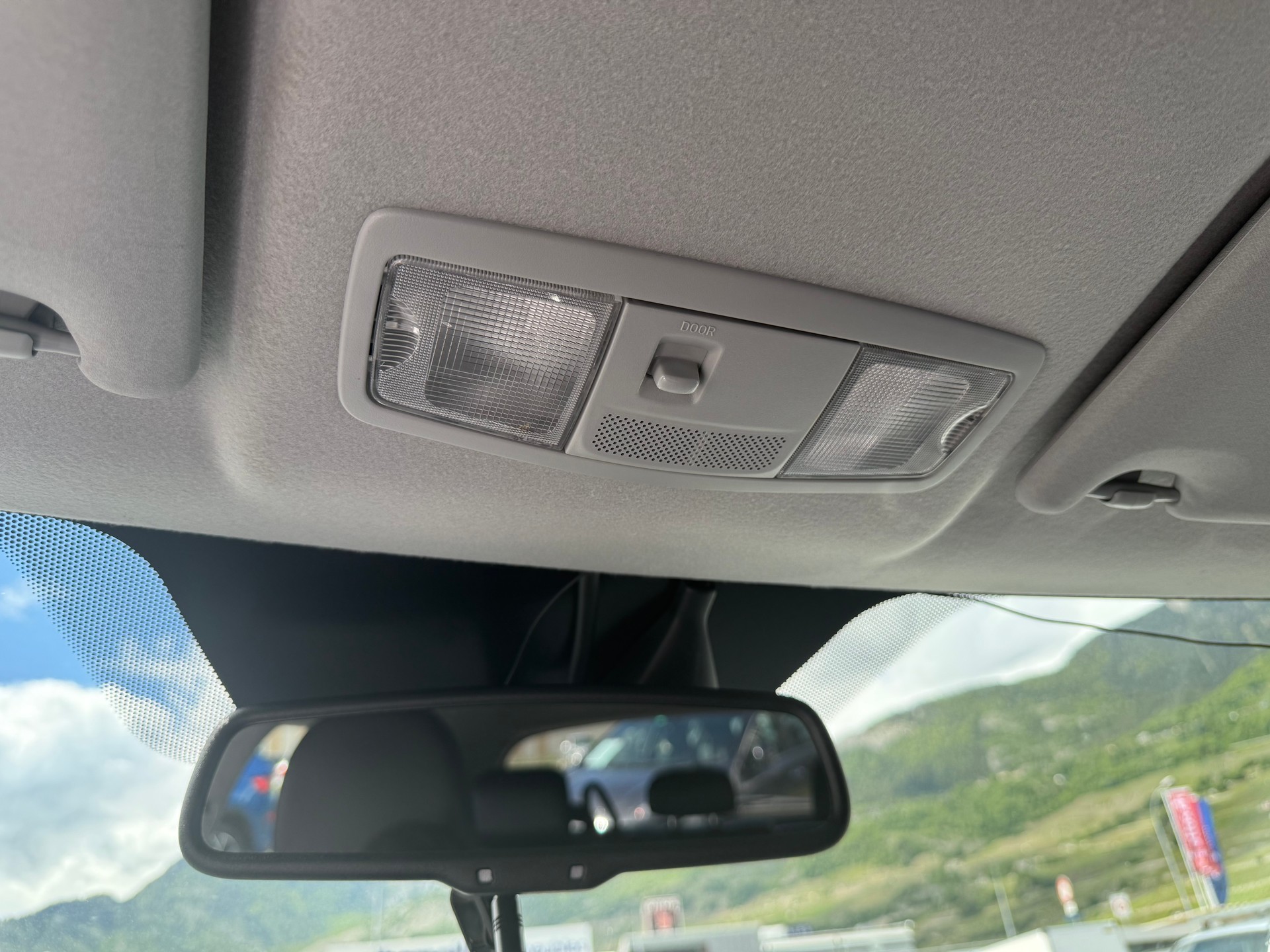 CITROEN C4 Aircross 1.6 HDi Exclusive 4WD-image-16