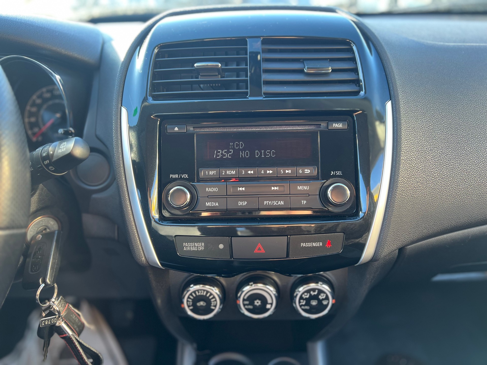 CITROEN C4 Aircross 1.6 HDi Exclusive 4WD-image-17