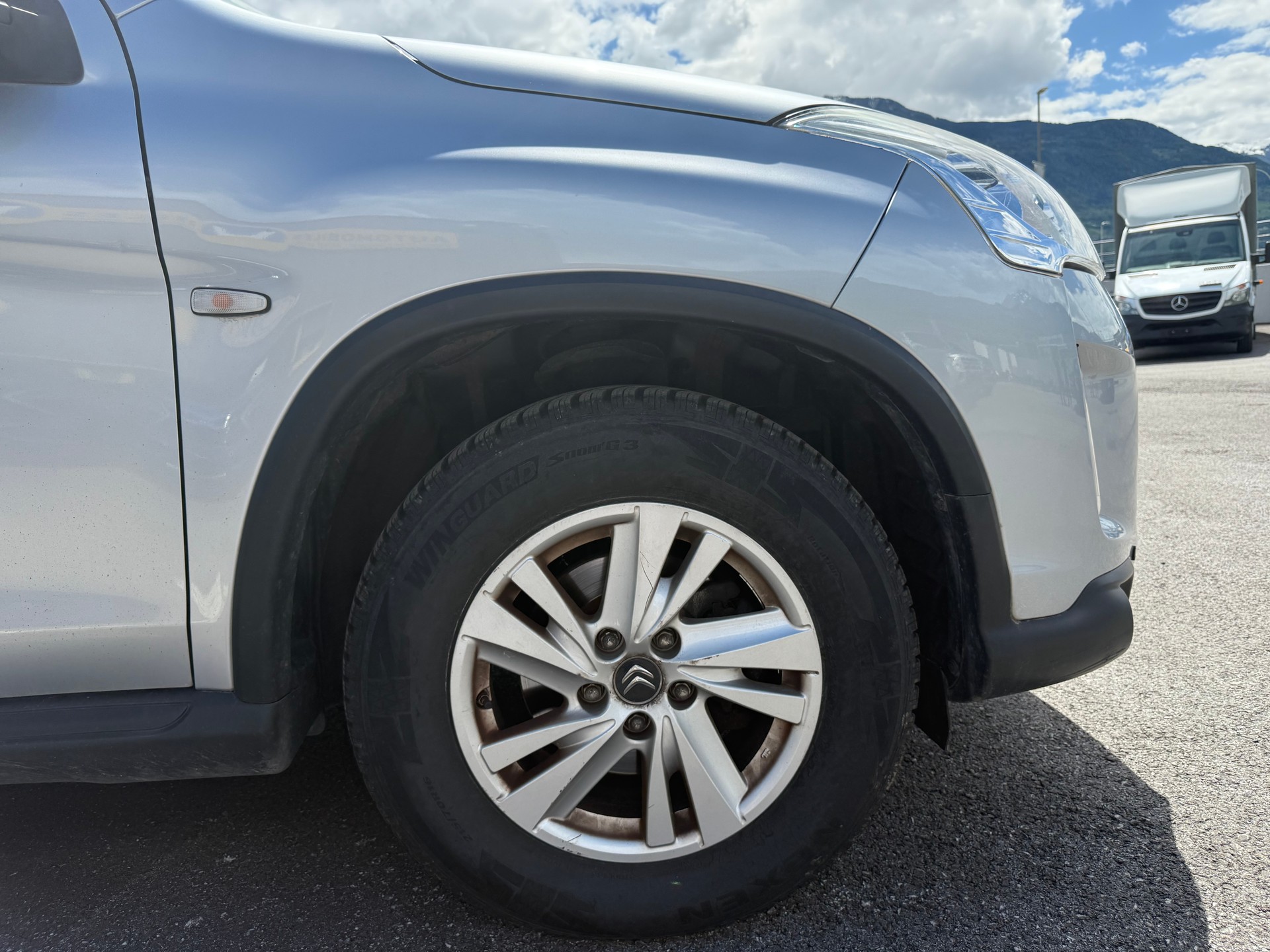 CITROEN C4 Aircross 1.6 HDi Exclusive 4WD-image-22