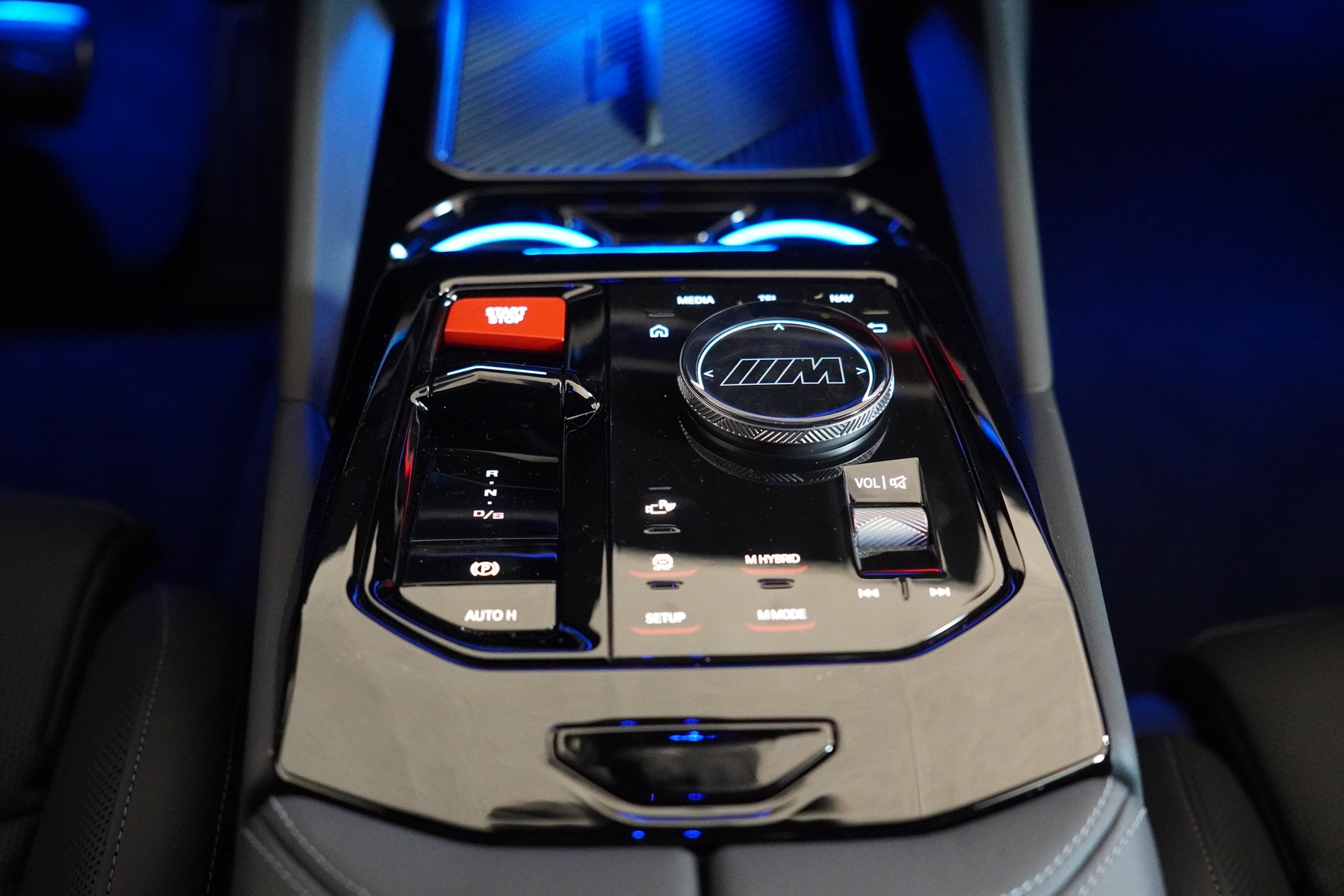BMW M5 xDrive-image-25
