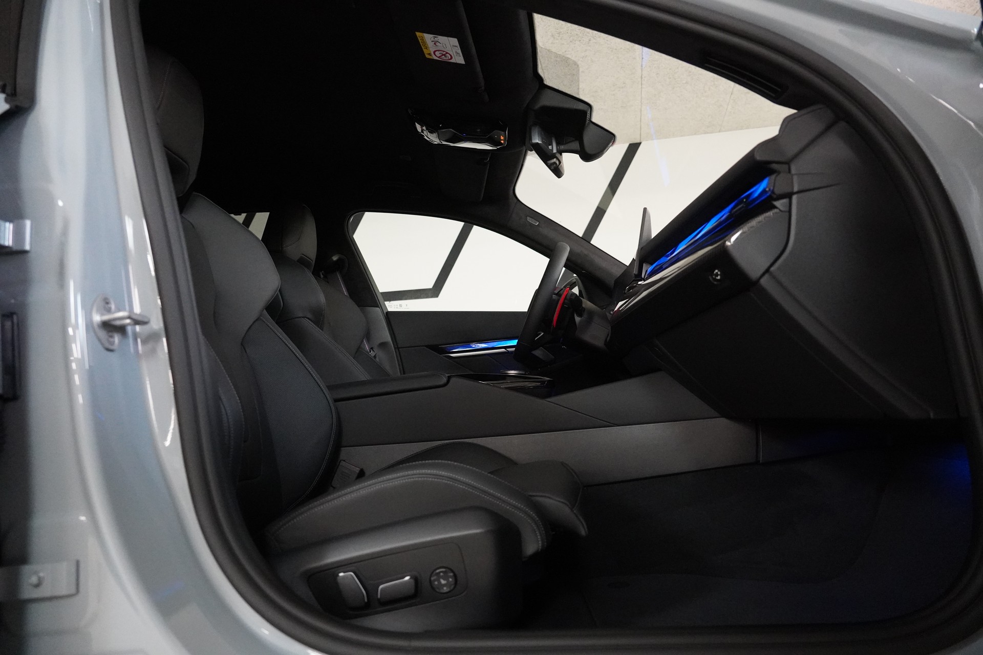 BMW M5 xDrive-image-15